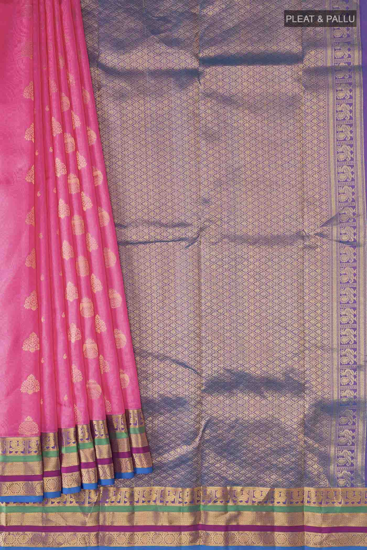 pleats pallu