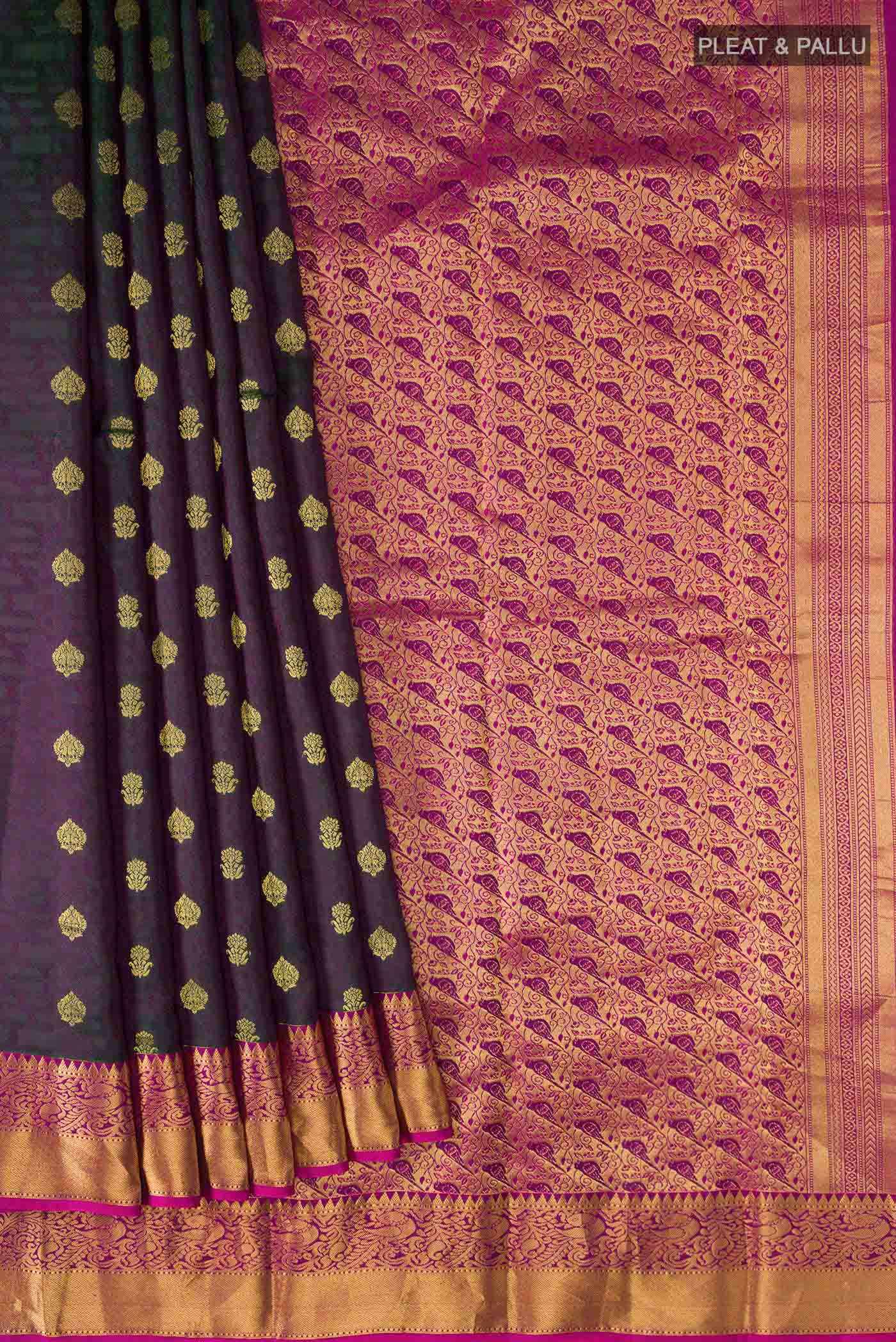 pleats pallu
