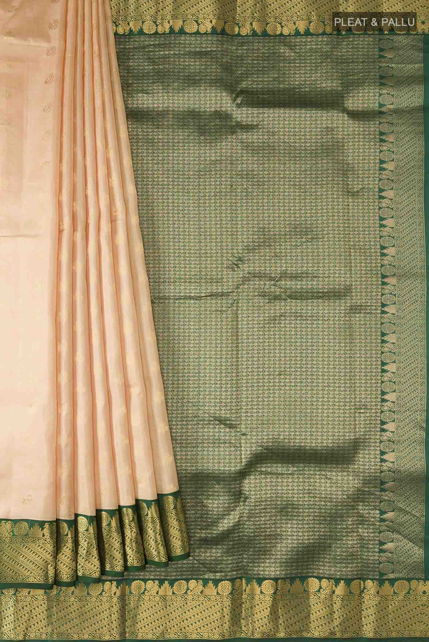 pleats pallu