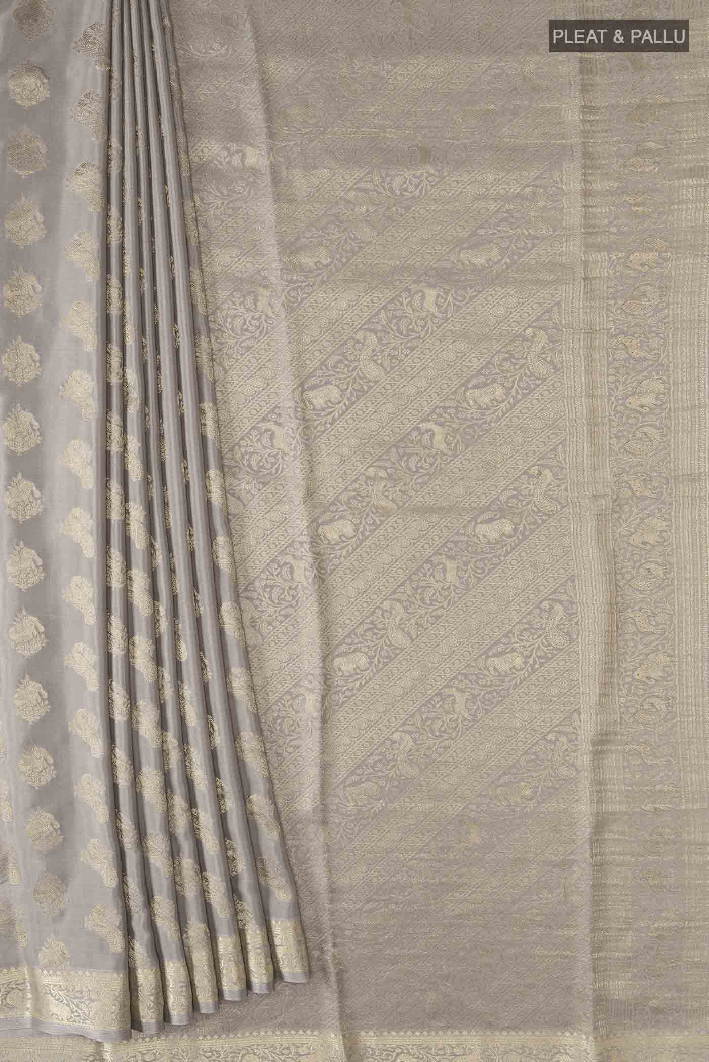 pleats pallu