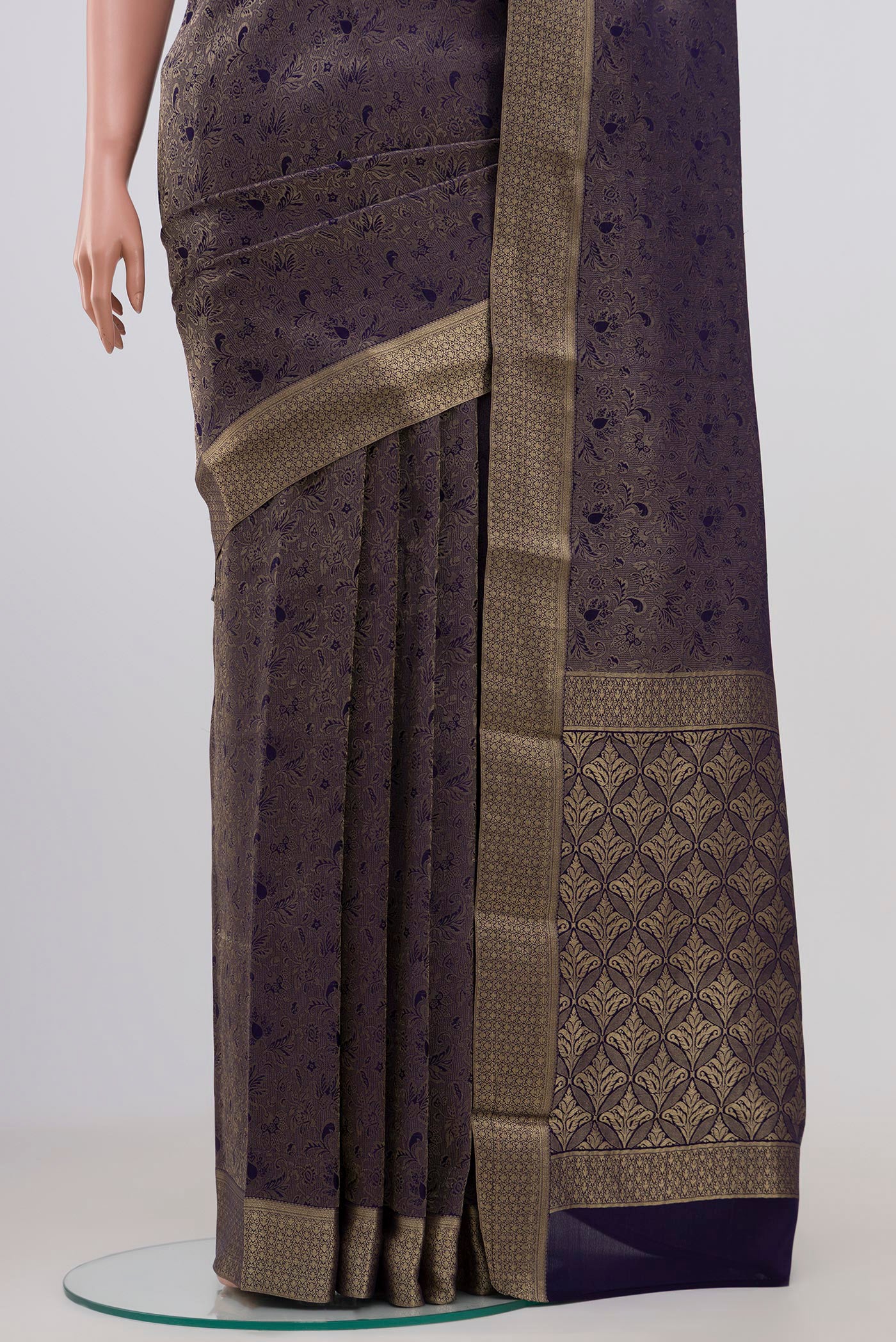 Pleats and pallu of Navy Blue Mysore Crepe Saree with Zari Brocade on the body and Zari Border. 