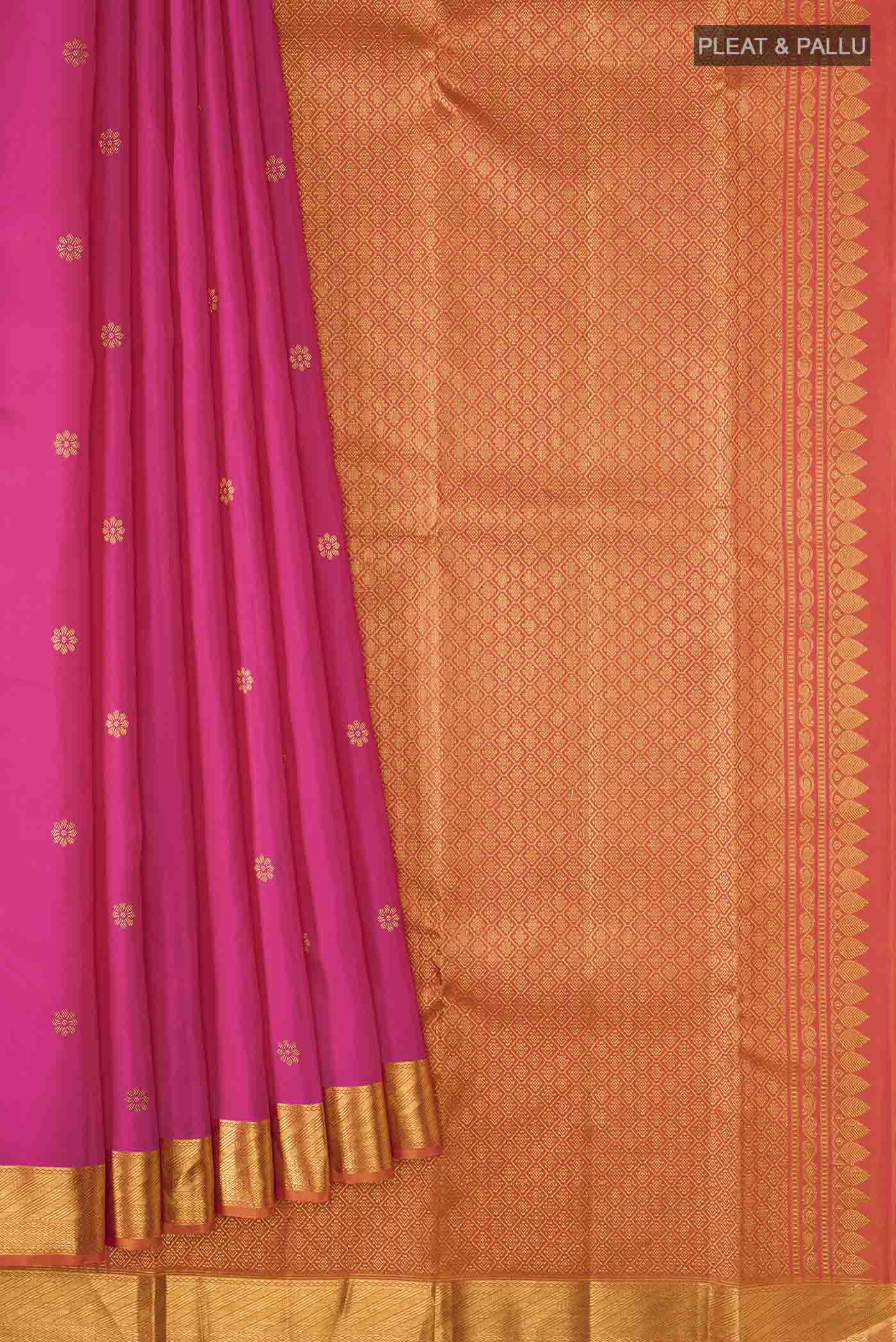 pleats pallu