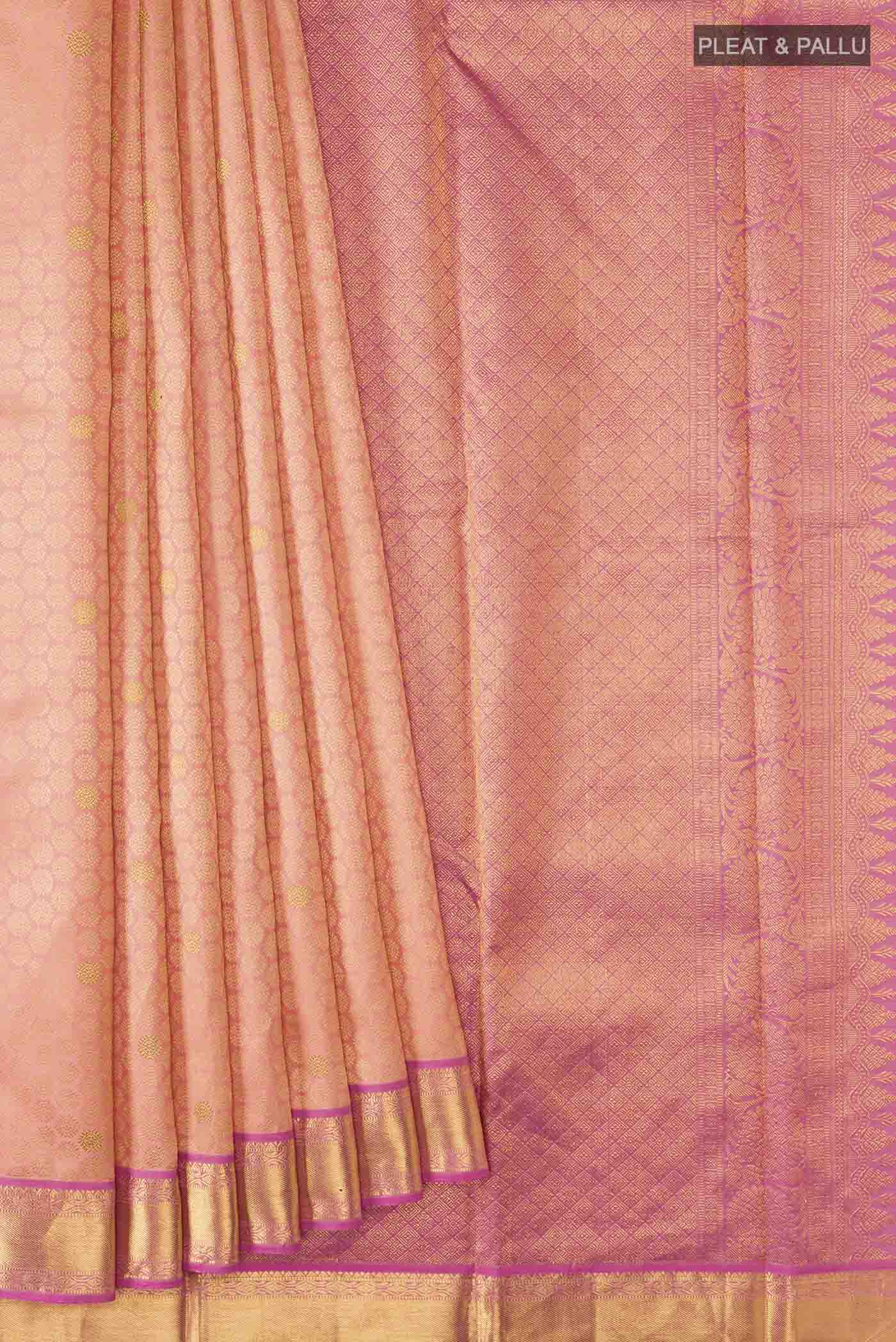 pleats pallu