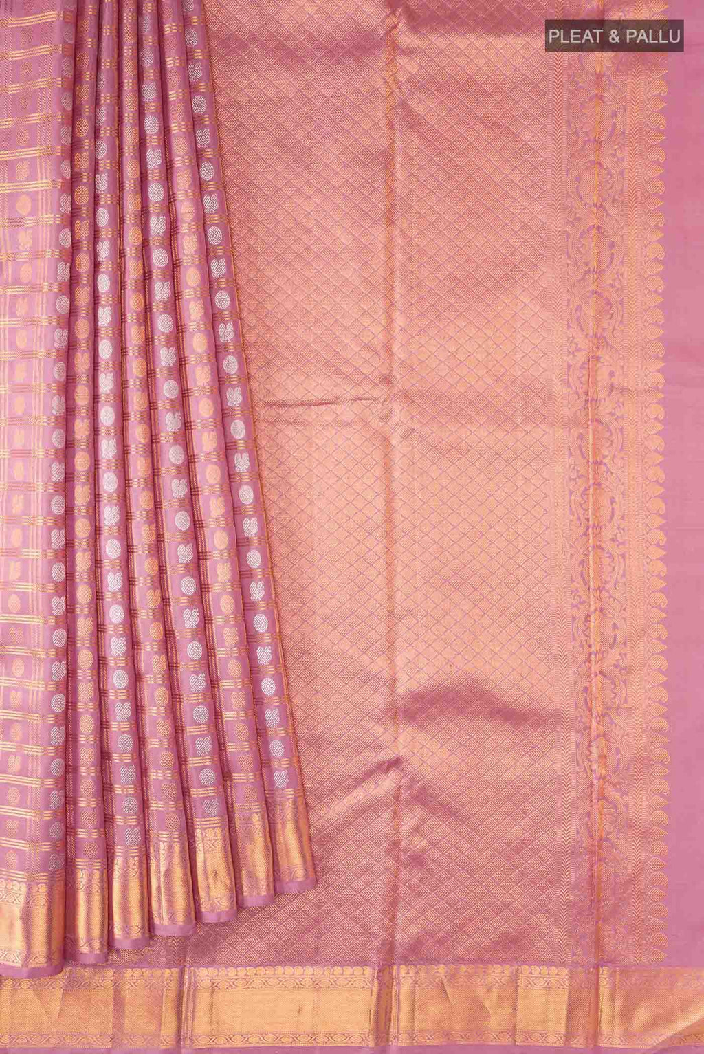 pleats pallu