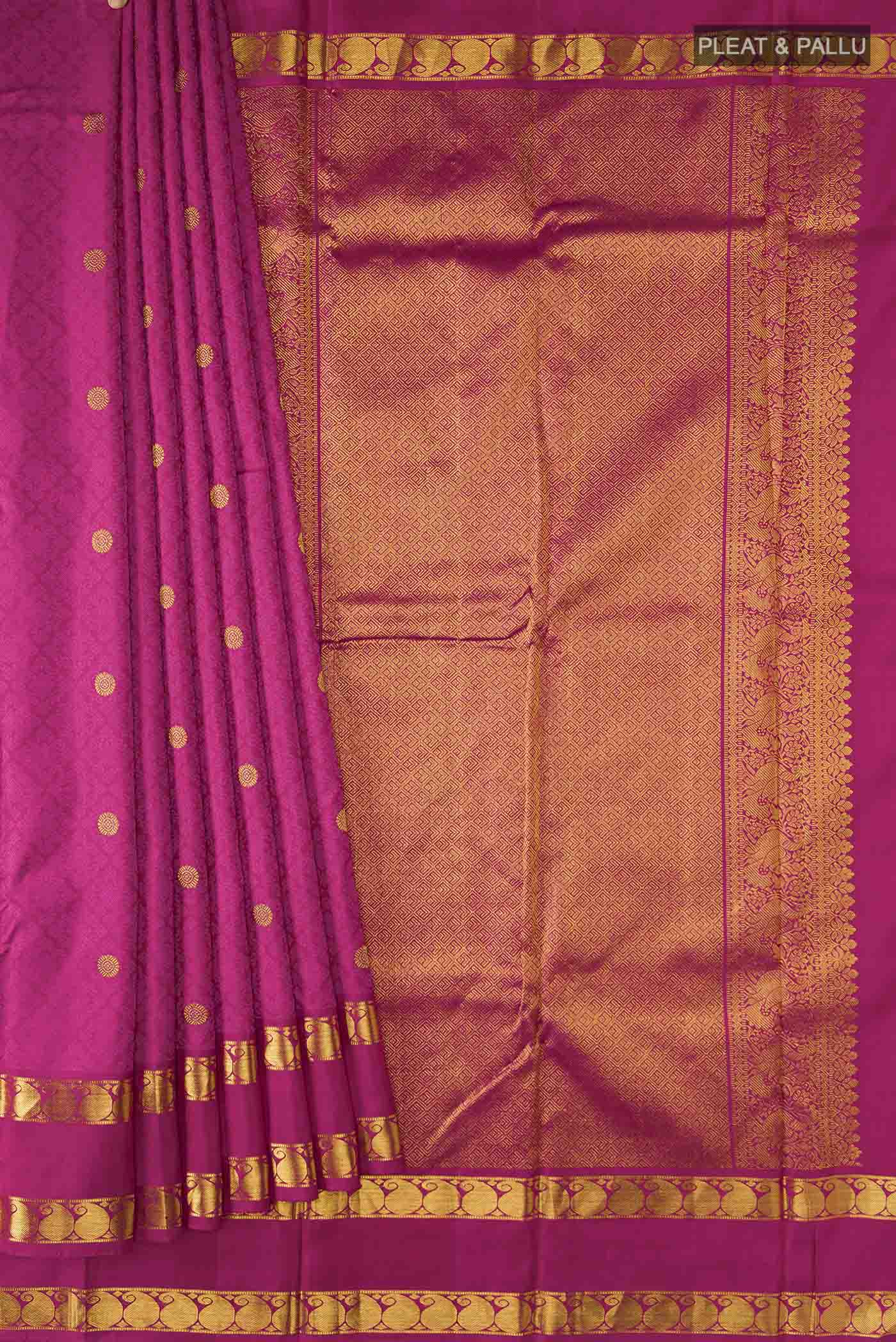 pleats pallu