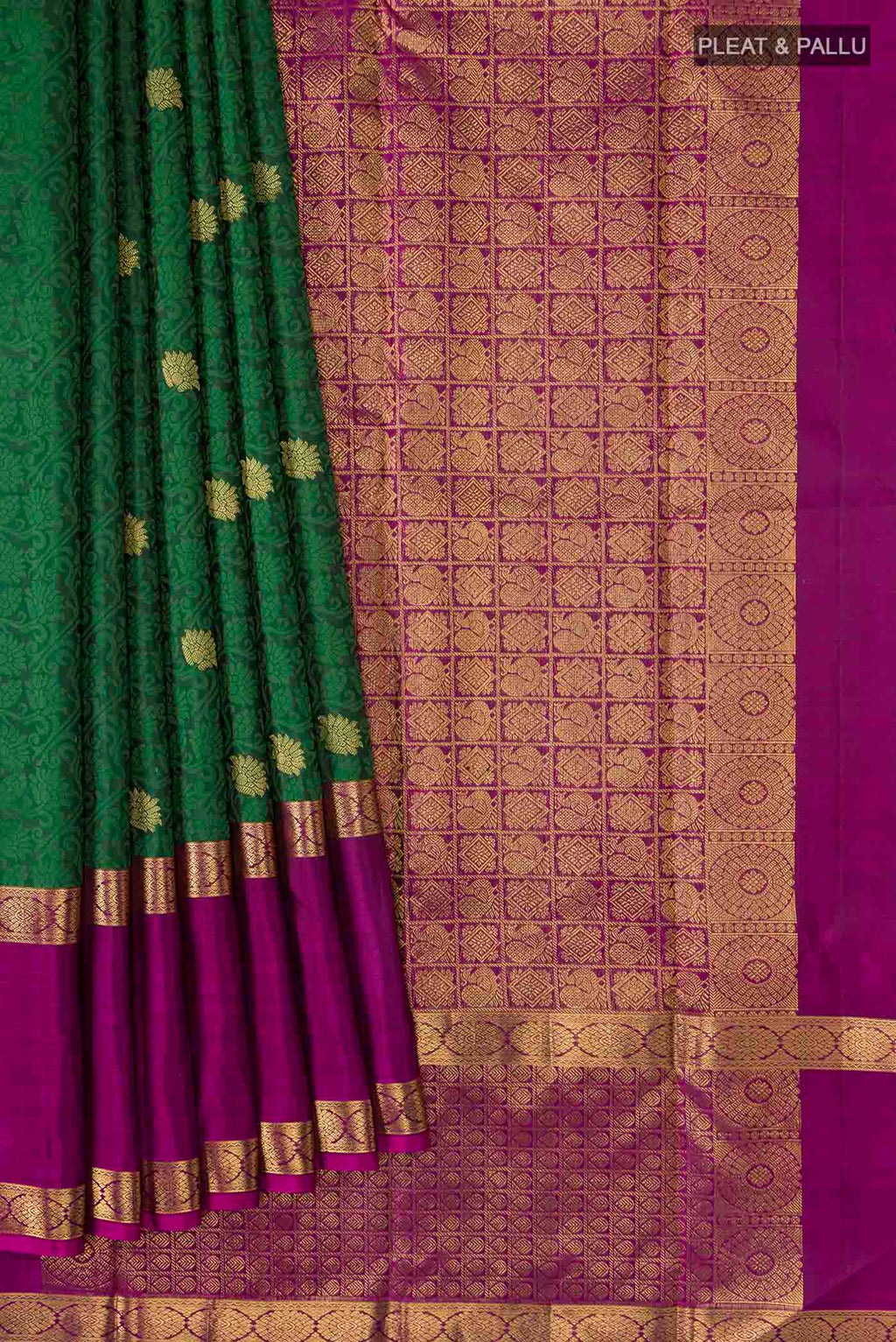 pleats pallu