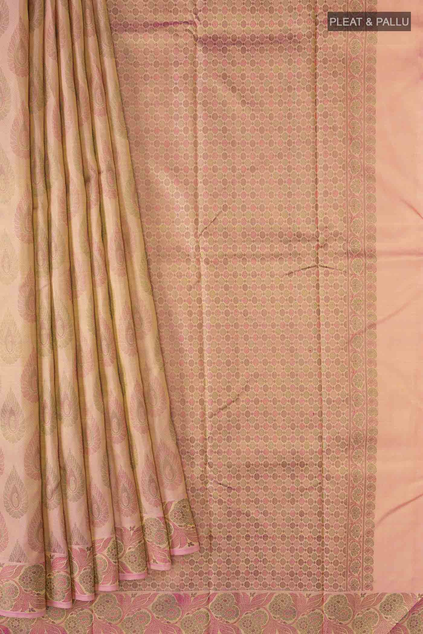 pleats pallu