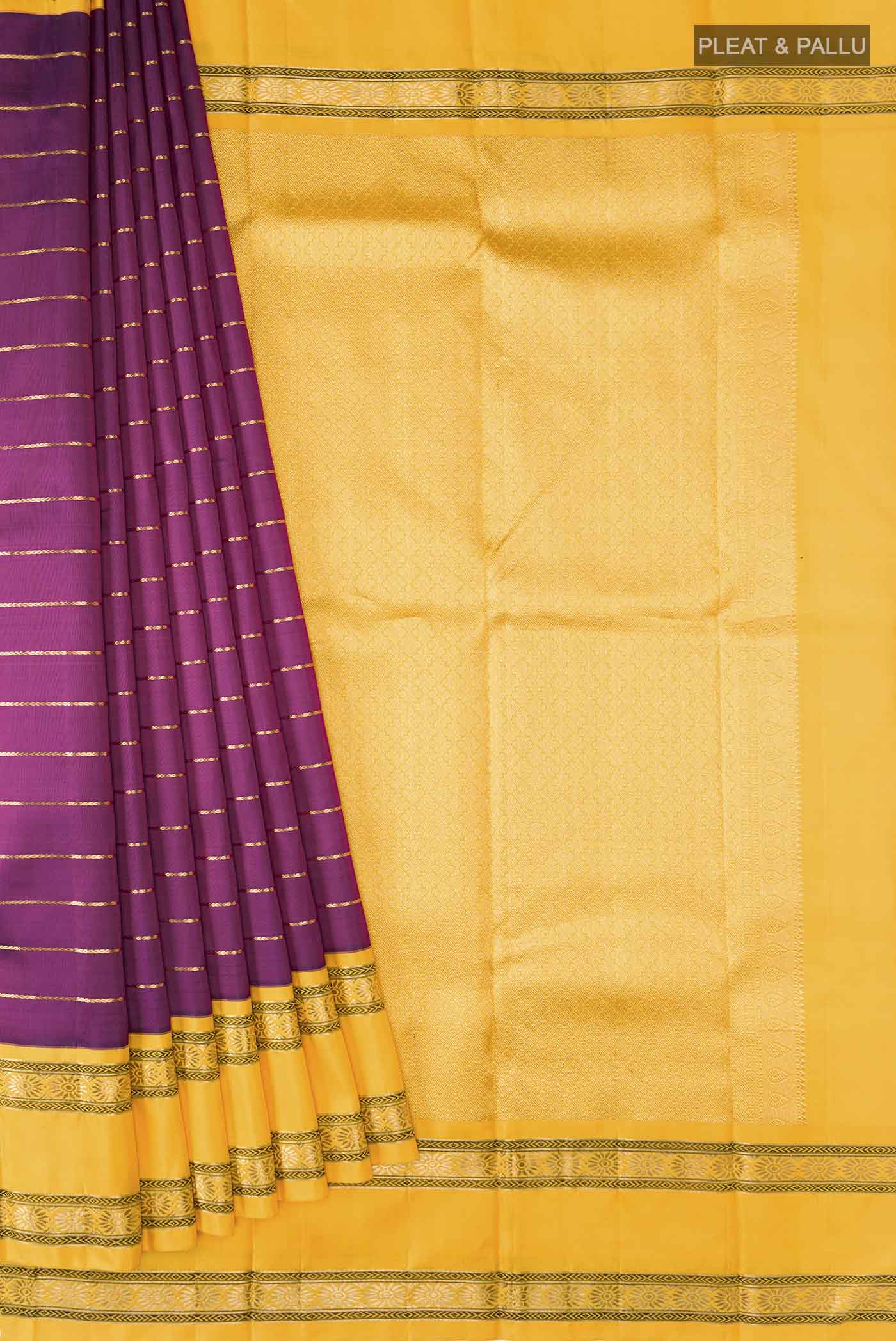 pleats pallu