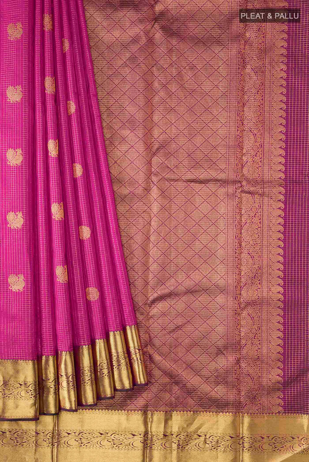 pleats pallu