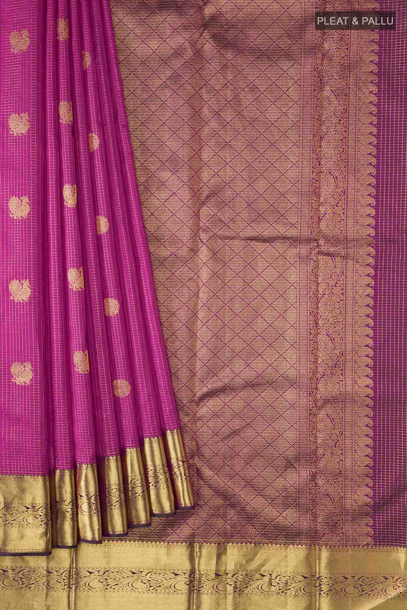pleats pallu