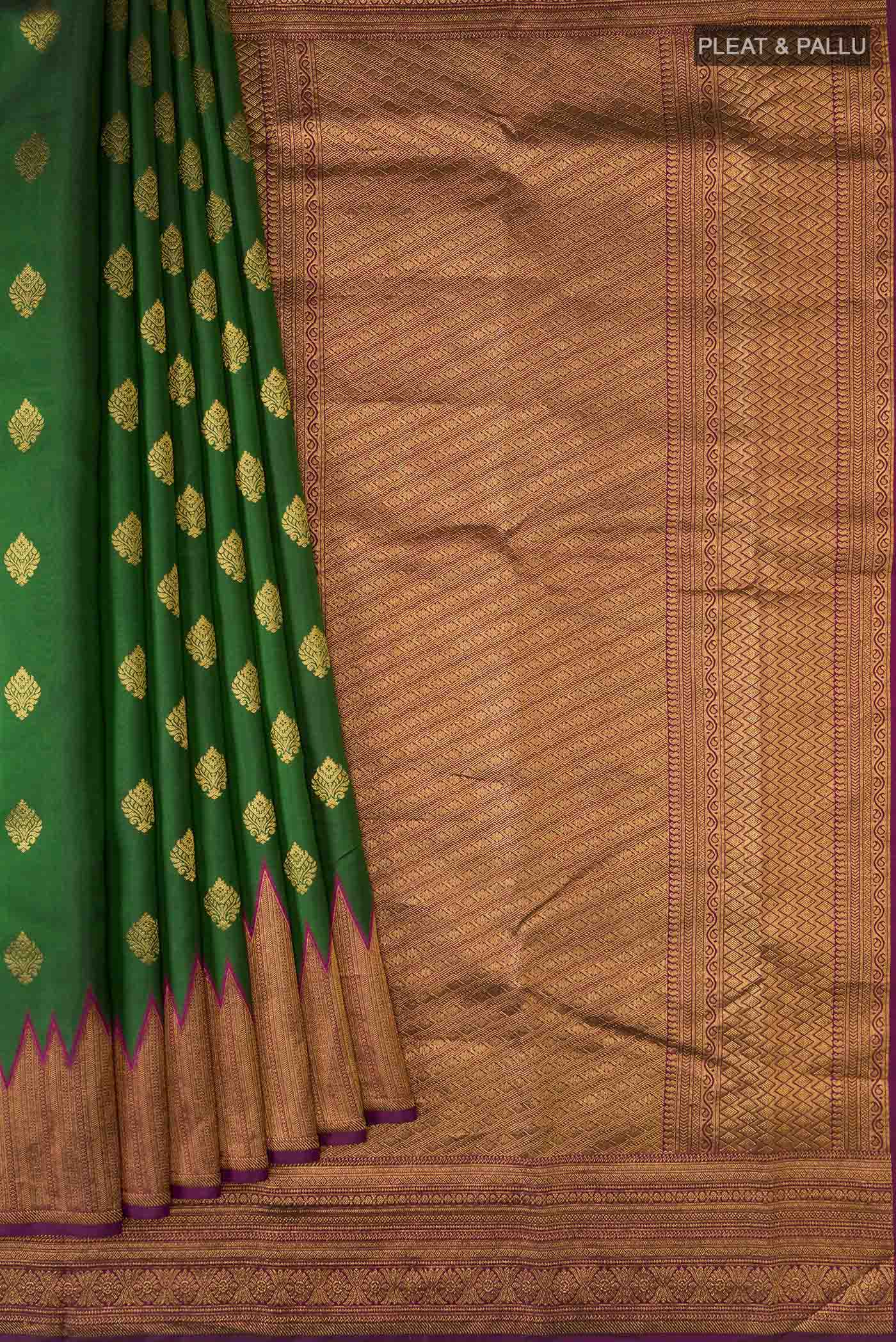 pleats pallu