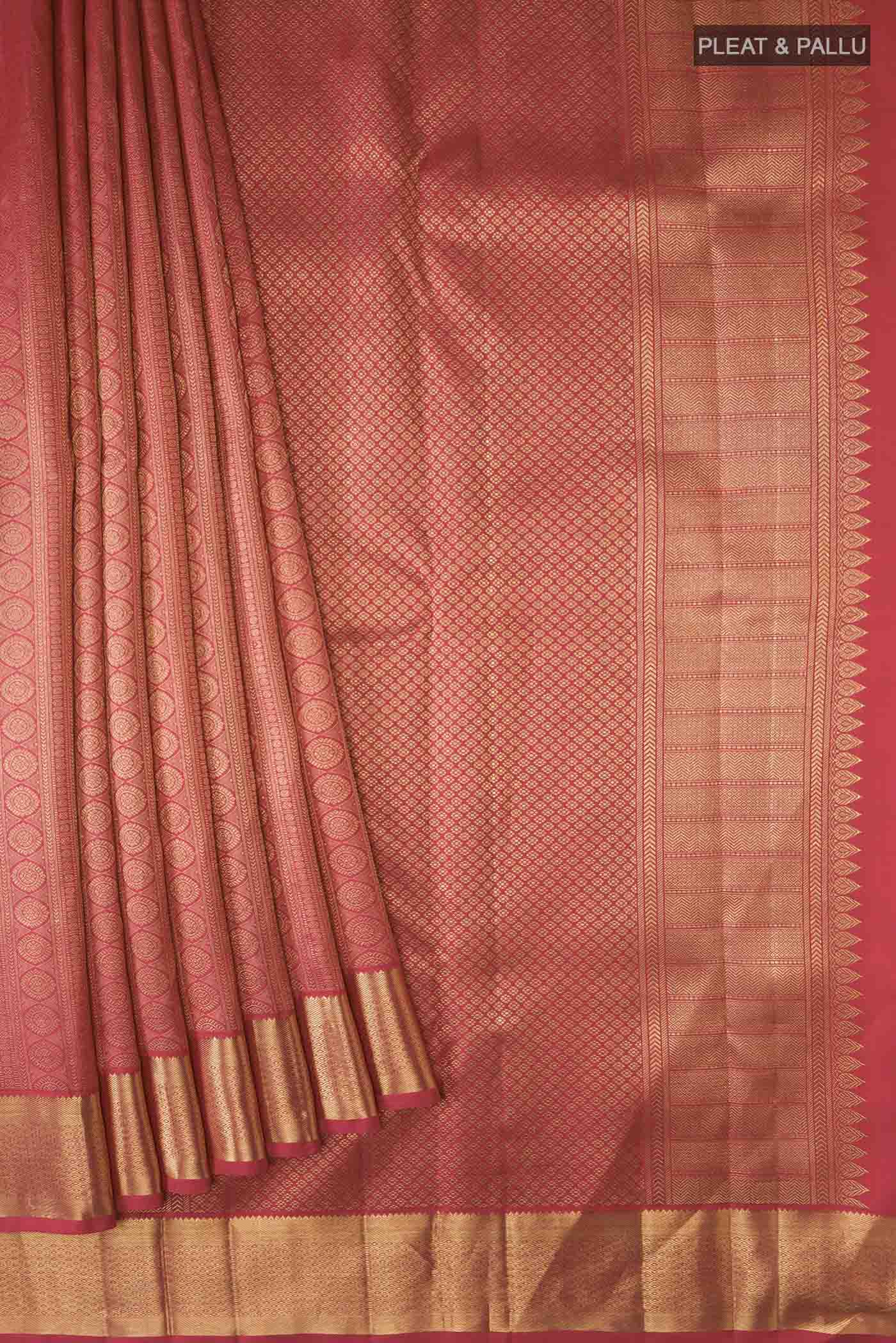 pleats pallu