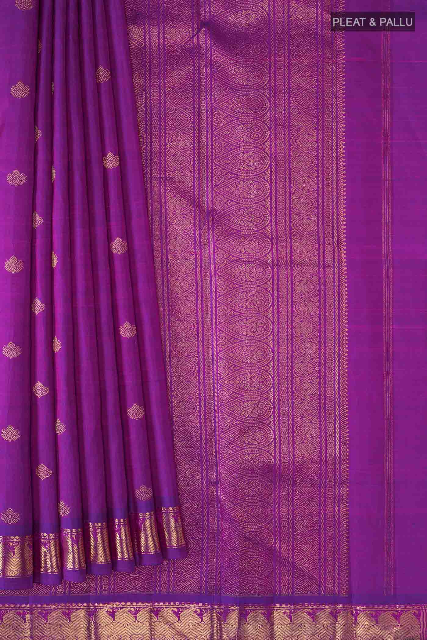 pleats pallu