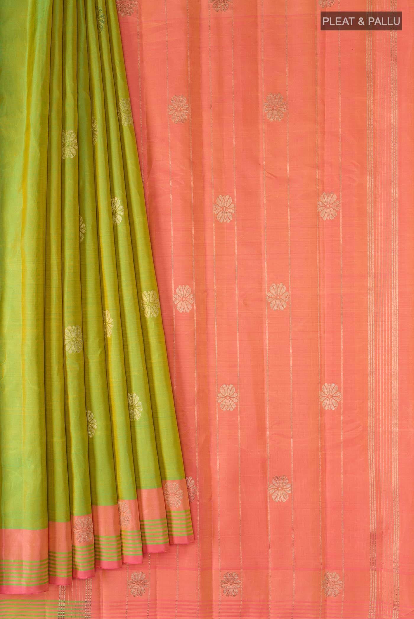 pleats pallu