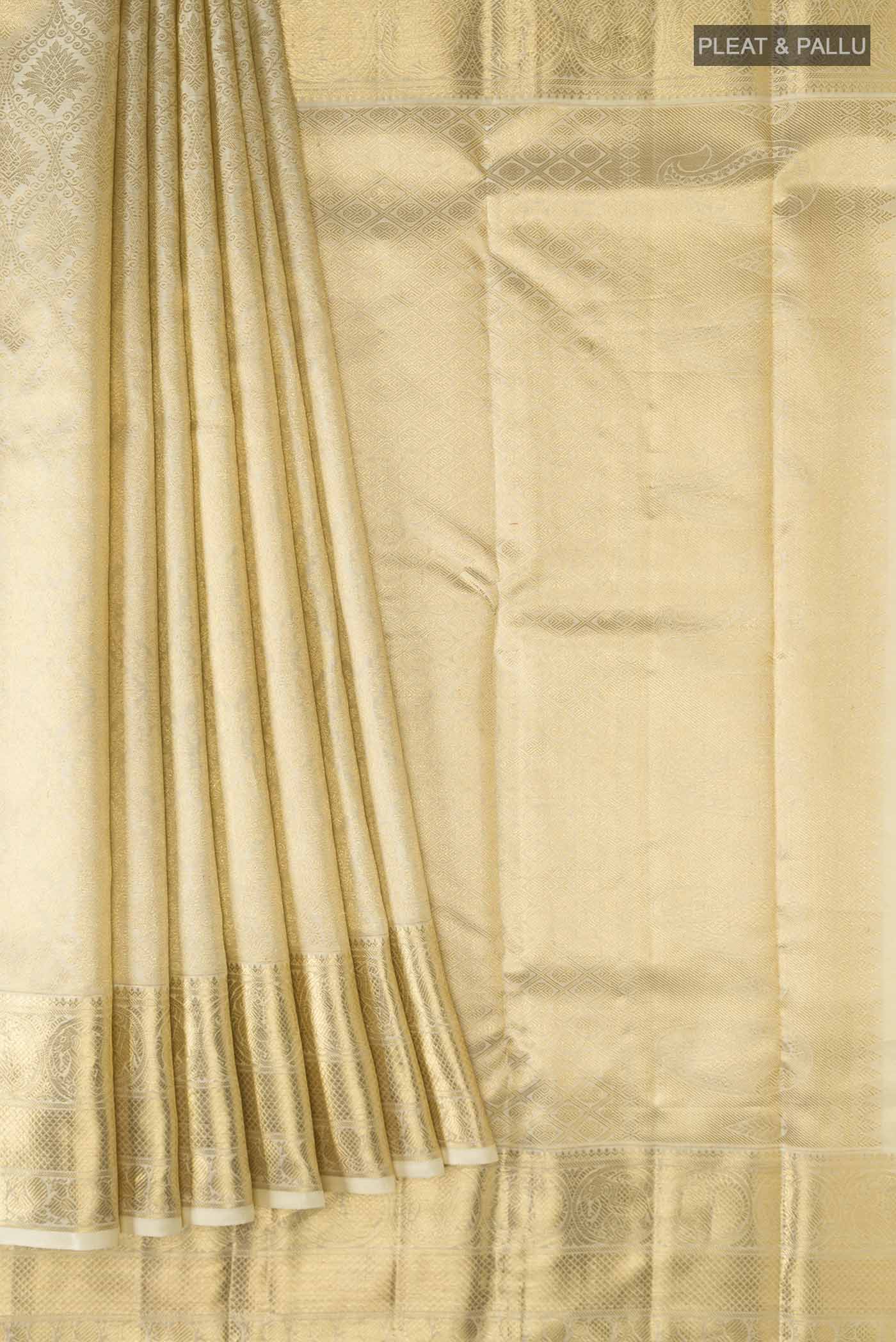 pleats pallu