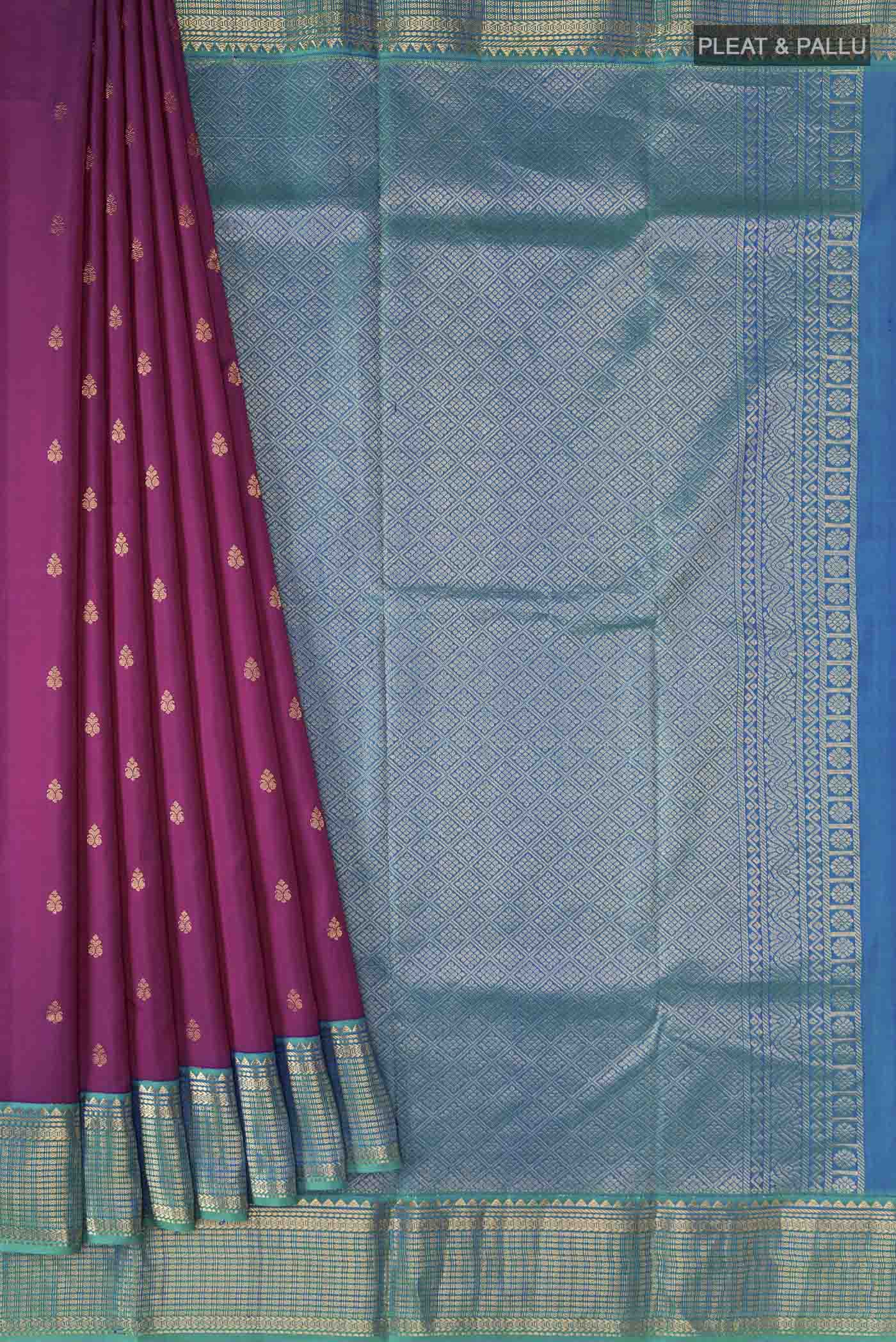 pleats pallu