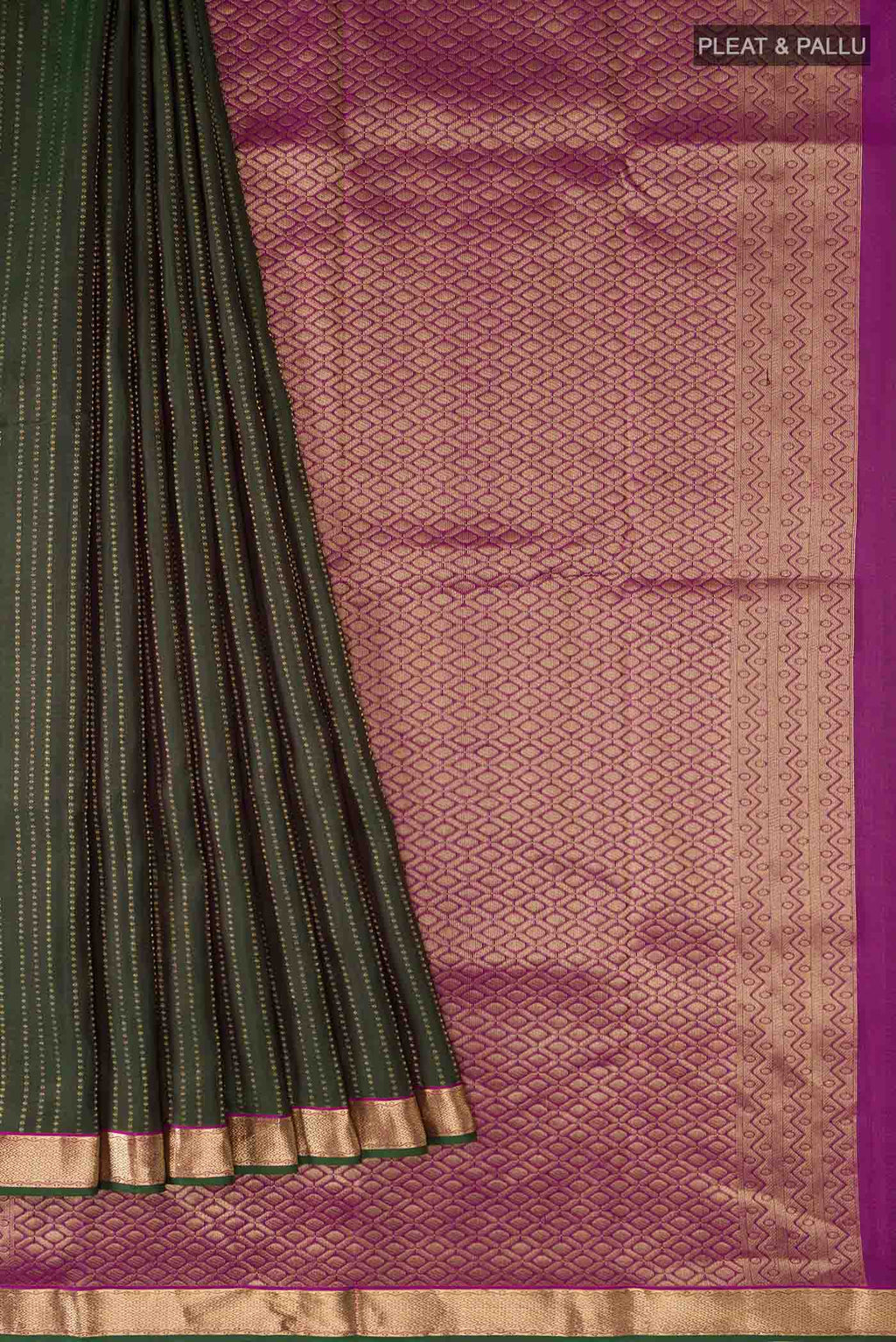 pleats pallu
