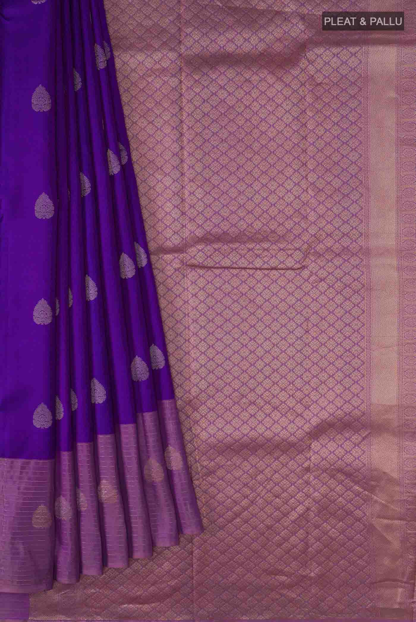 pleats pallu