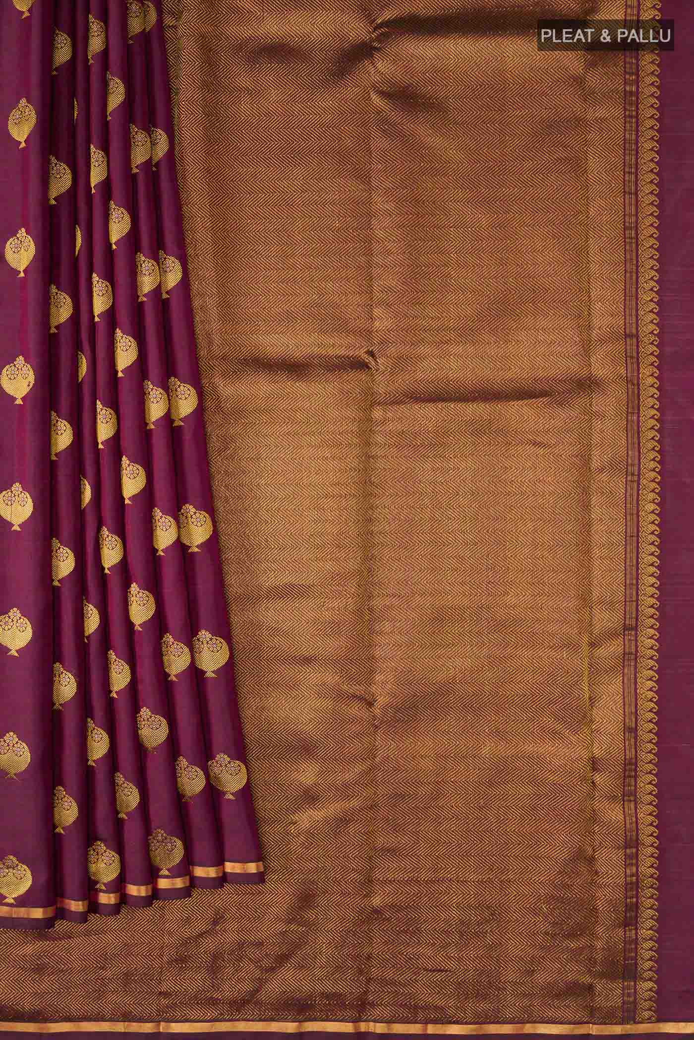 pleats pallu