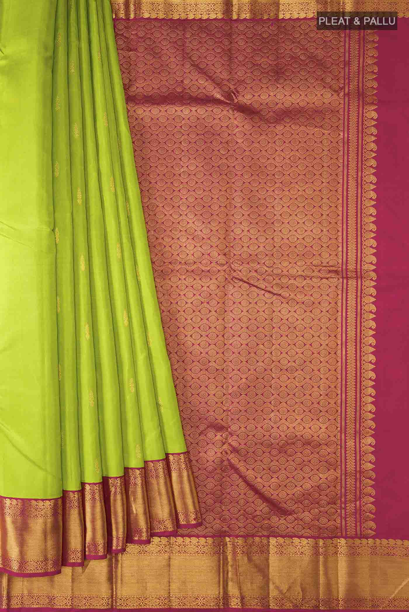 pleats pallu