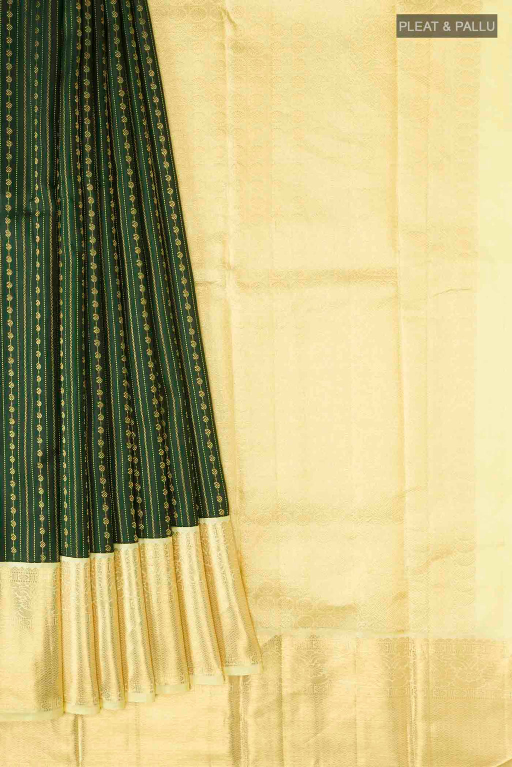pleats pallu