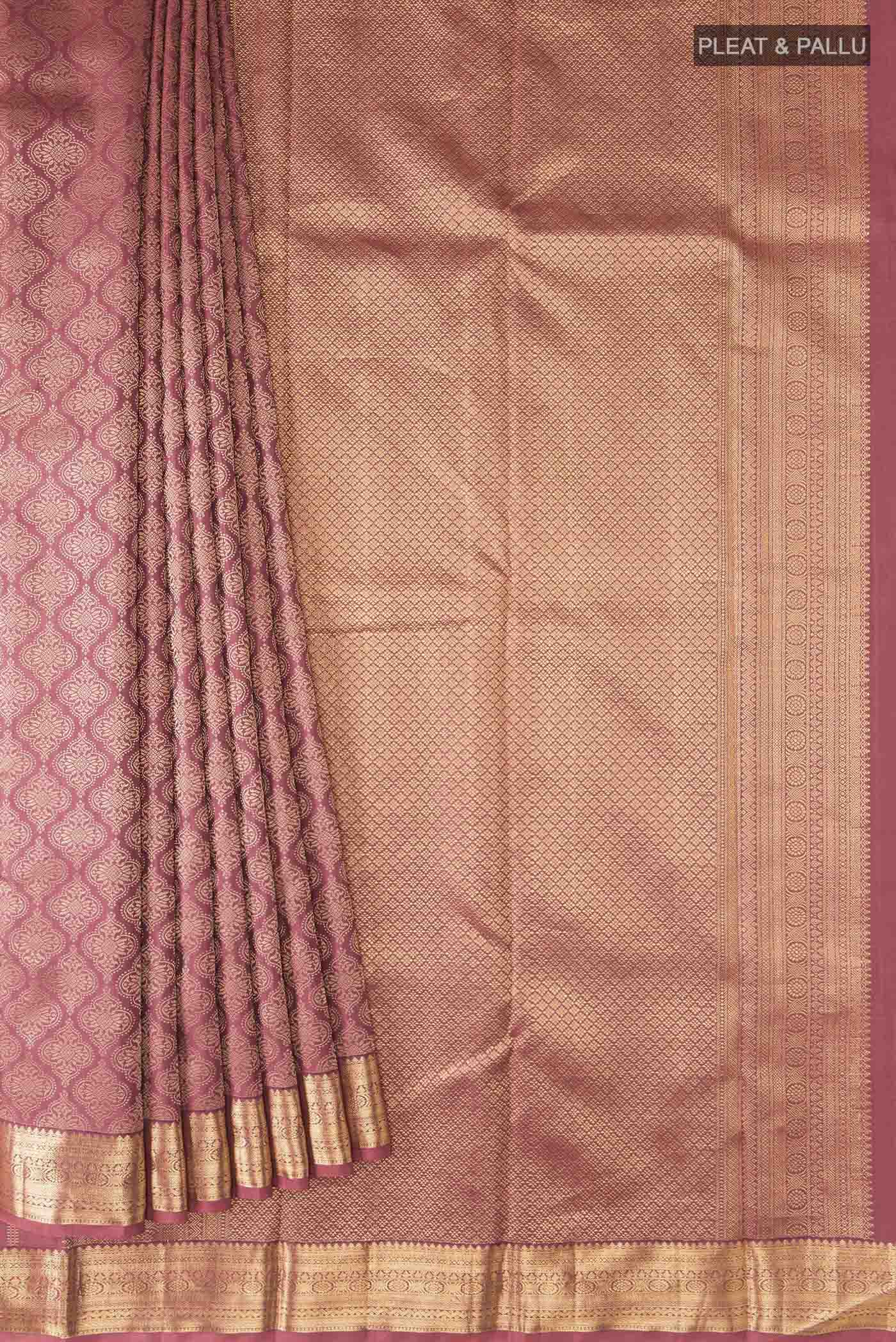 pleats pallu
