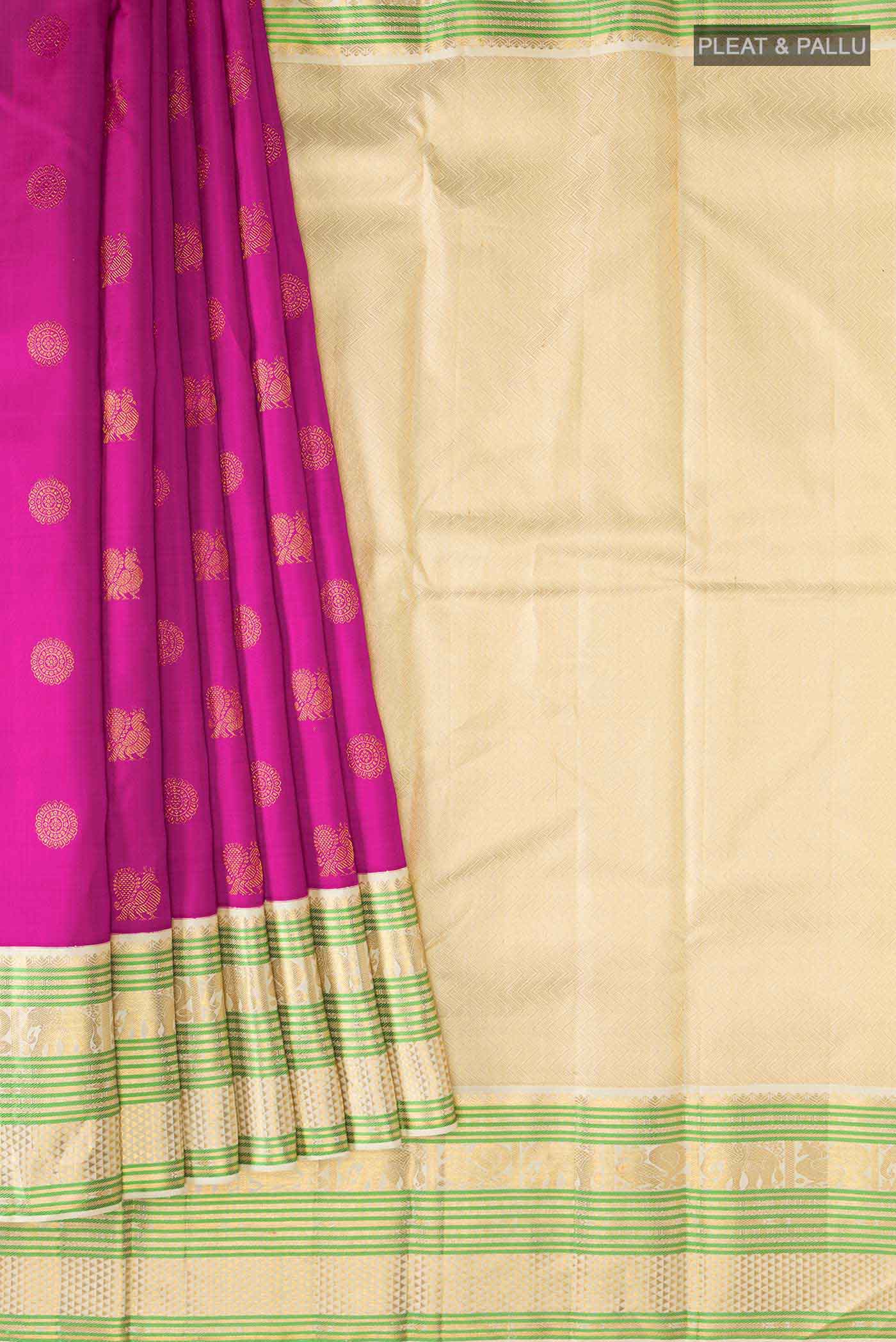 pleats pallu