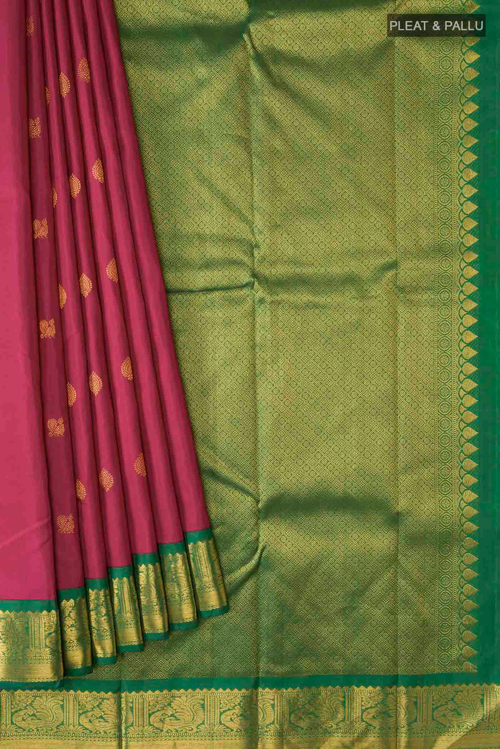 pleats pallu