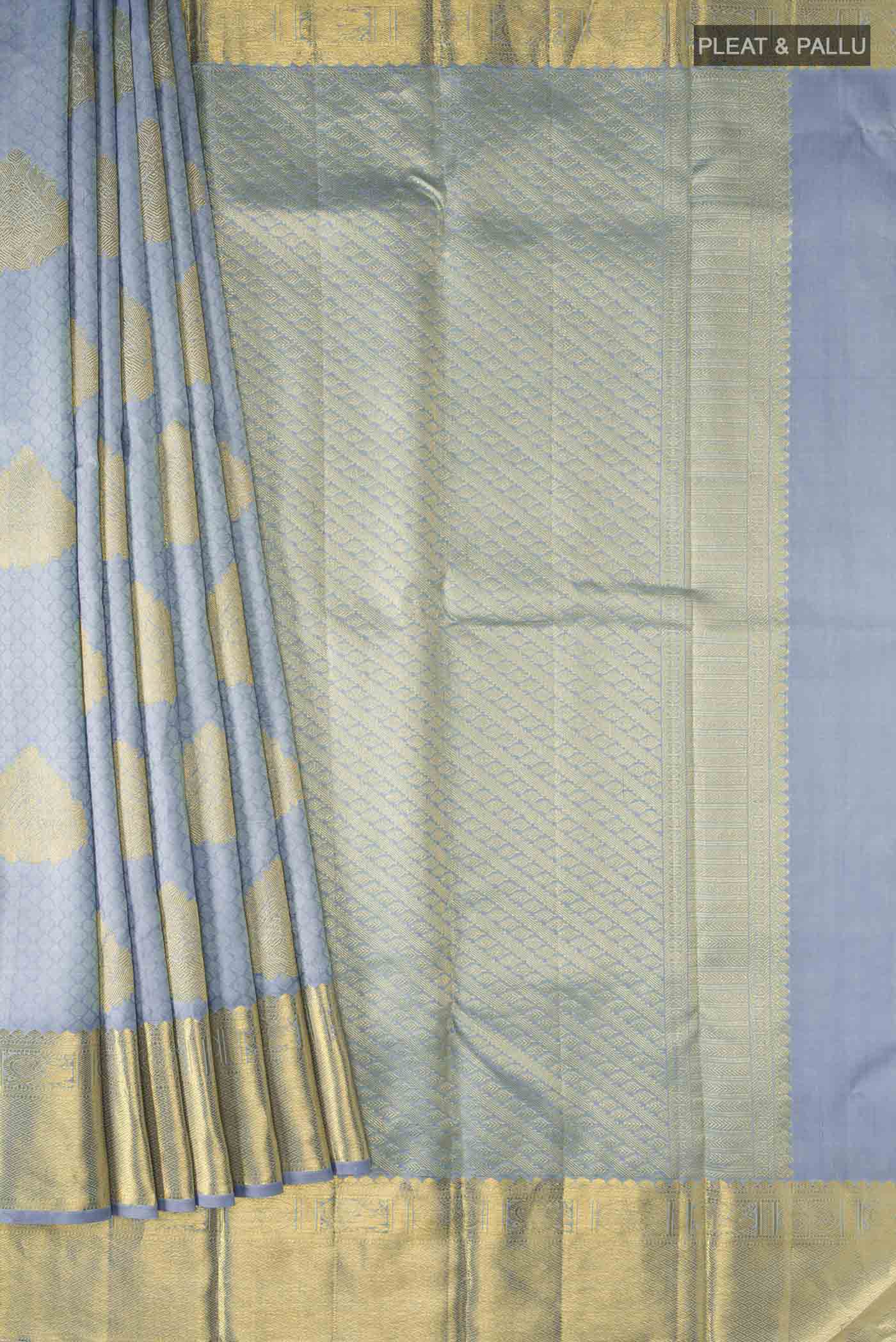 pleats pallu