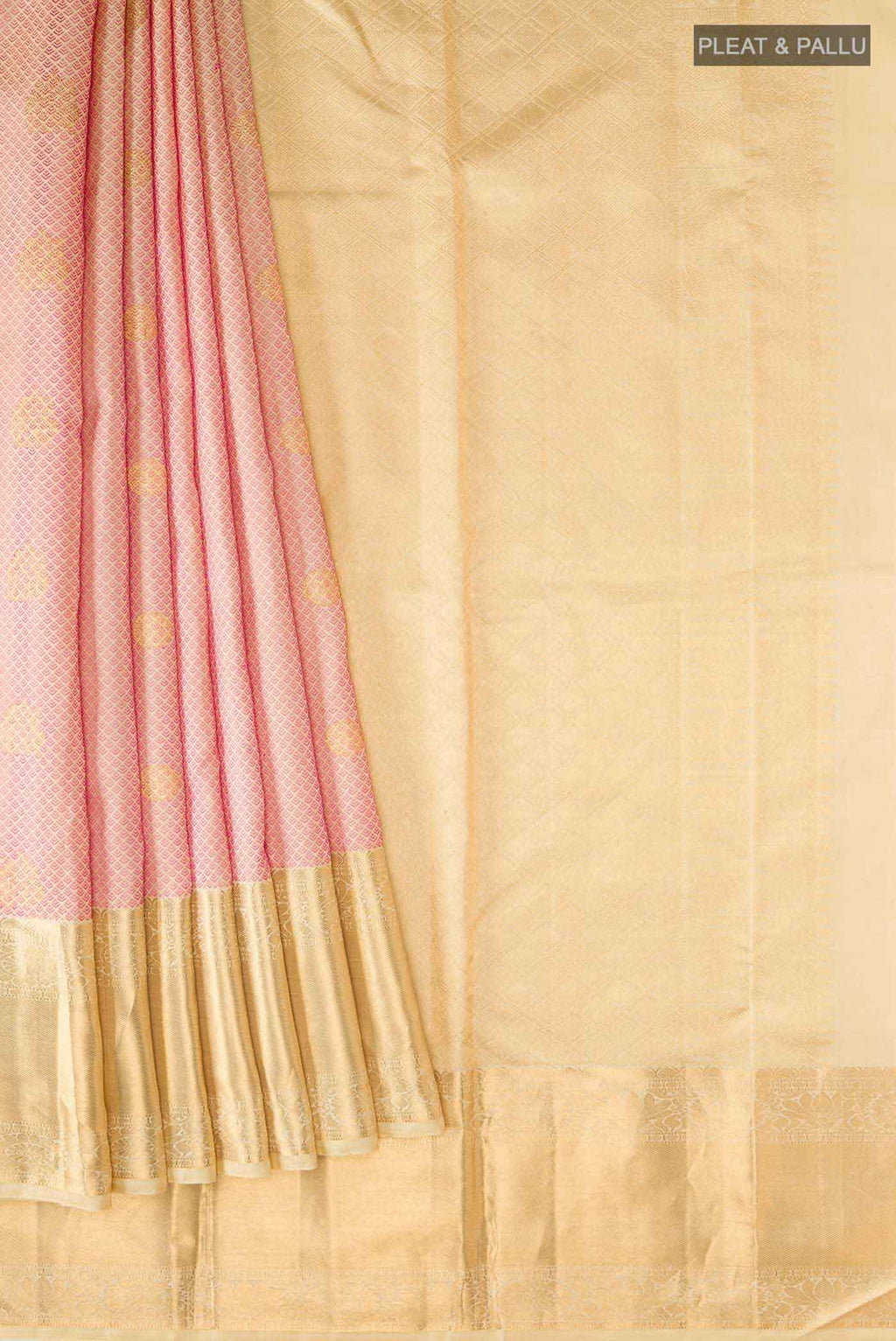 pleats pallu