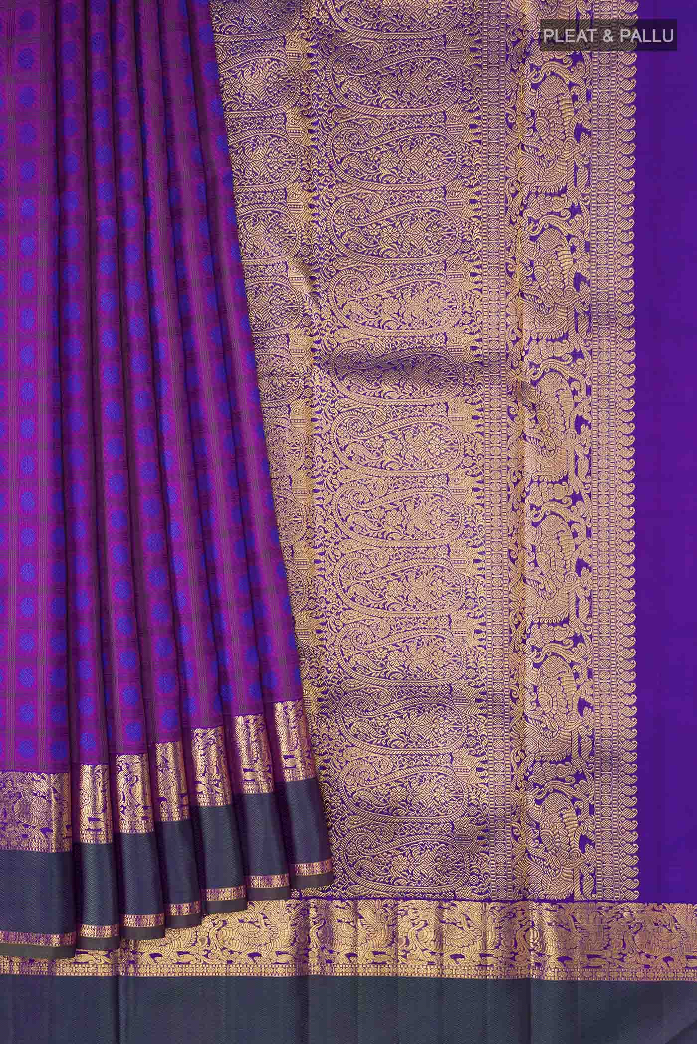 pleats pallu