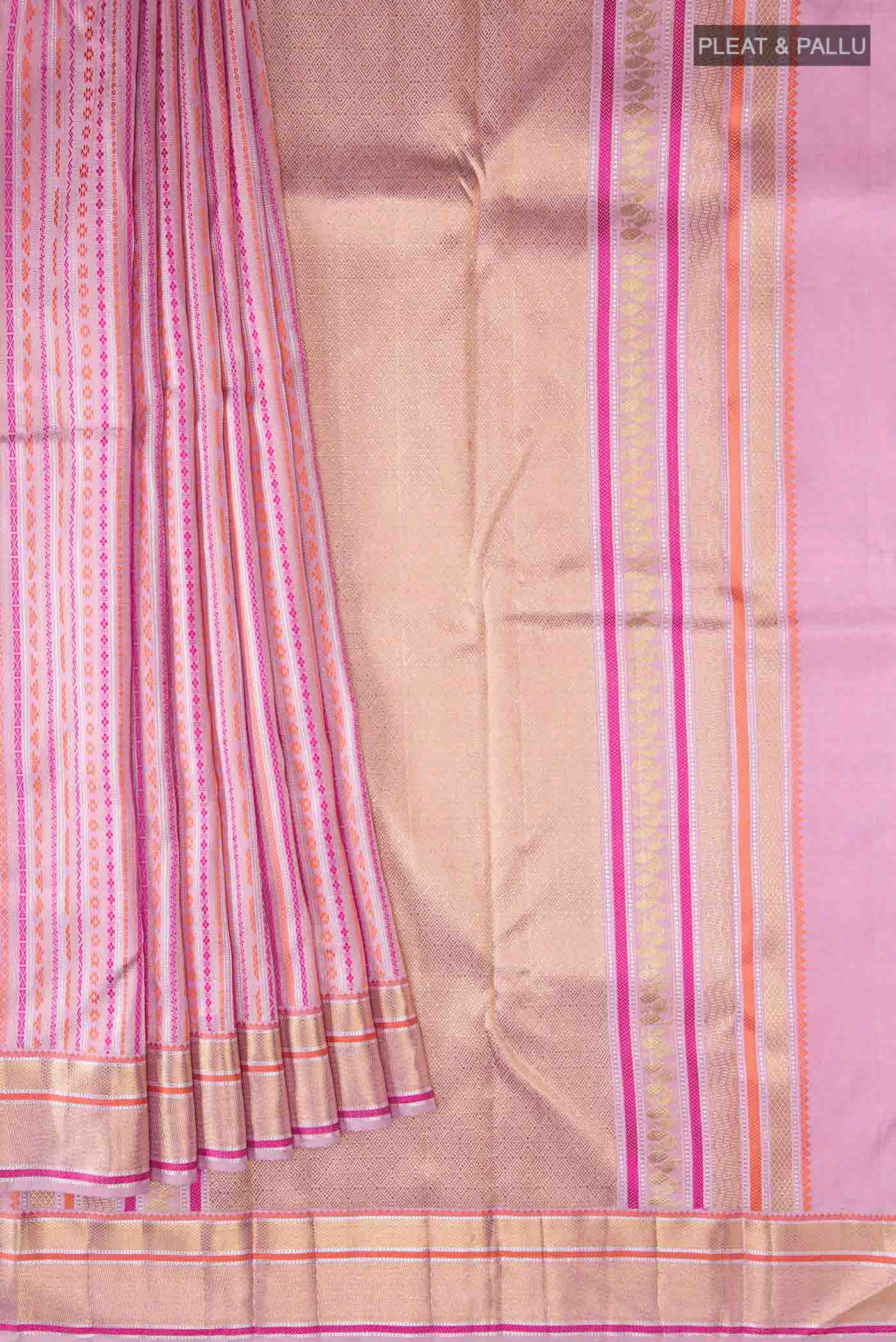 pleats pallu