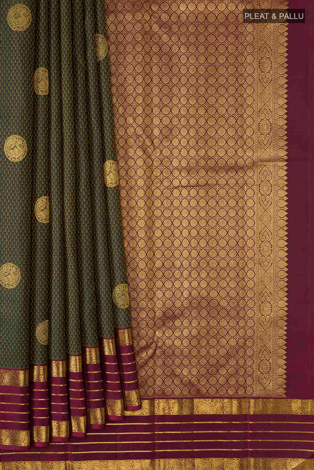 pleats pallu