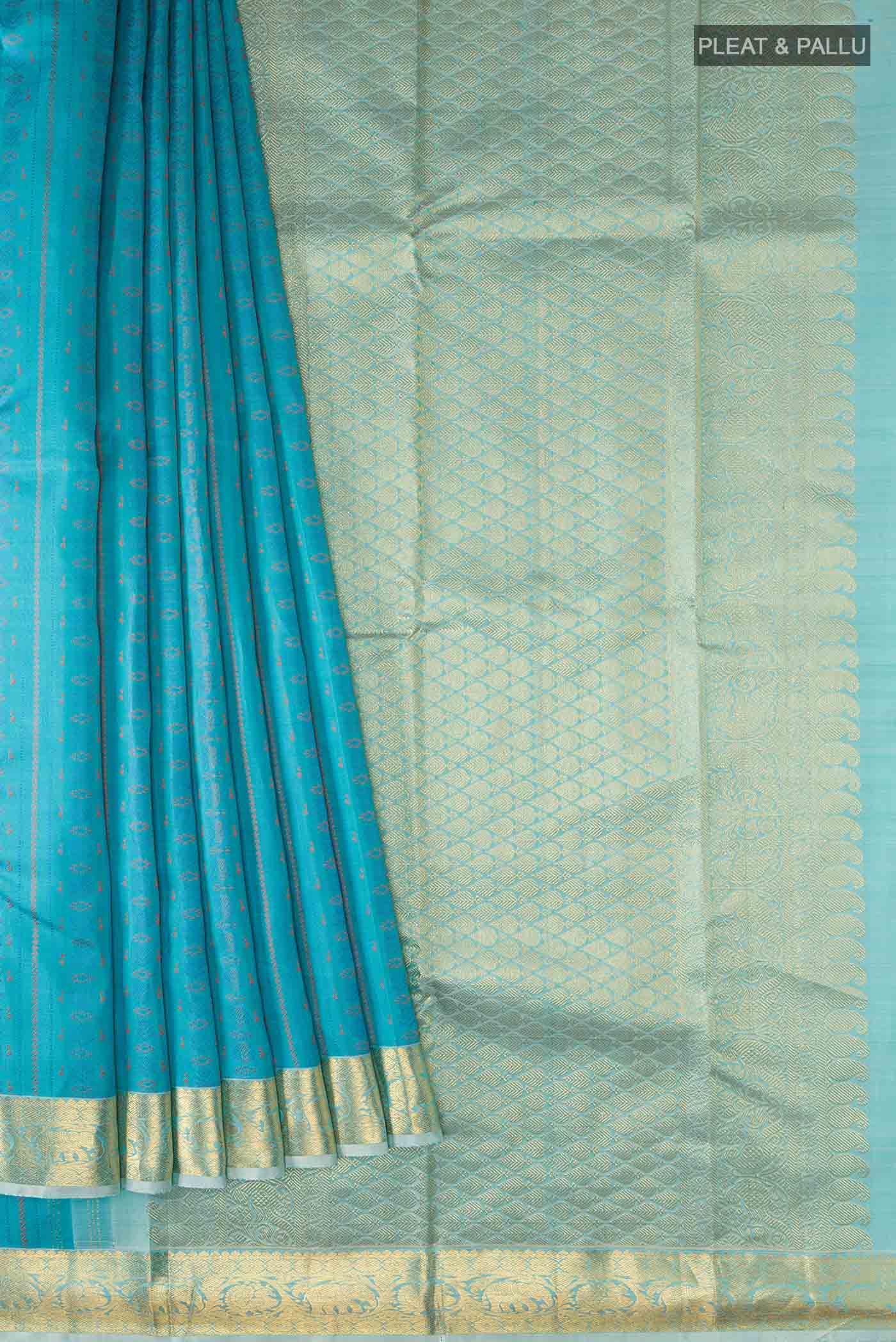 pleats pallu