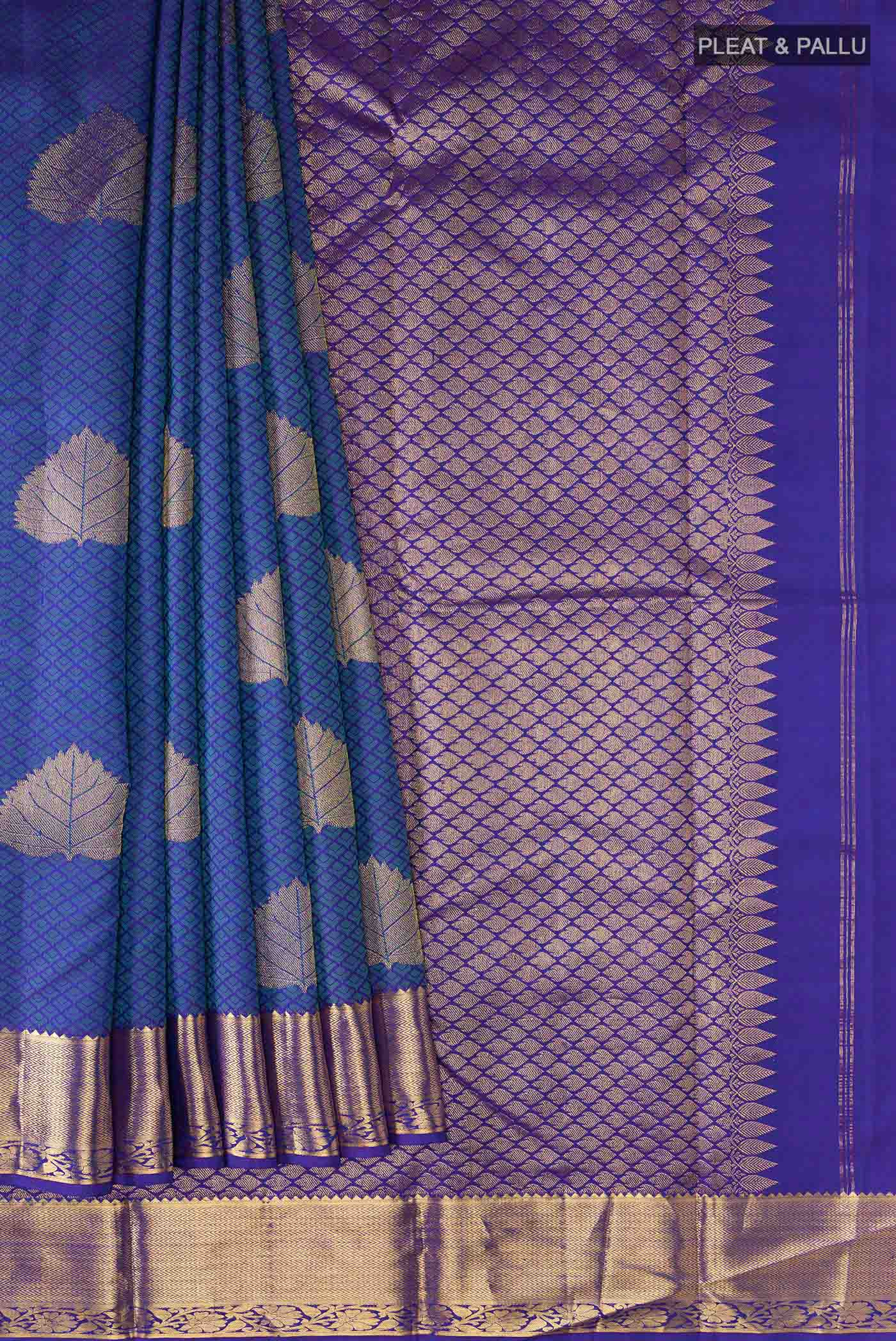 pleats pallu