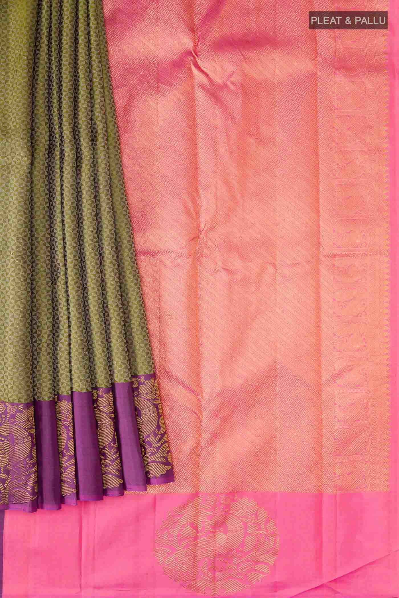pleats pallu