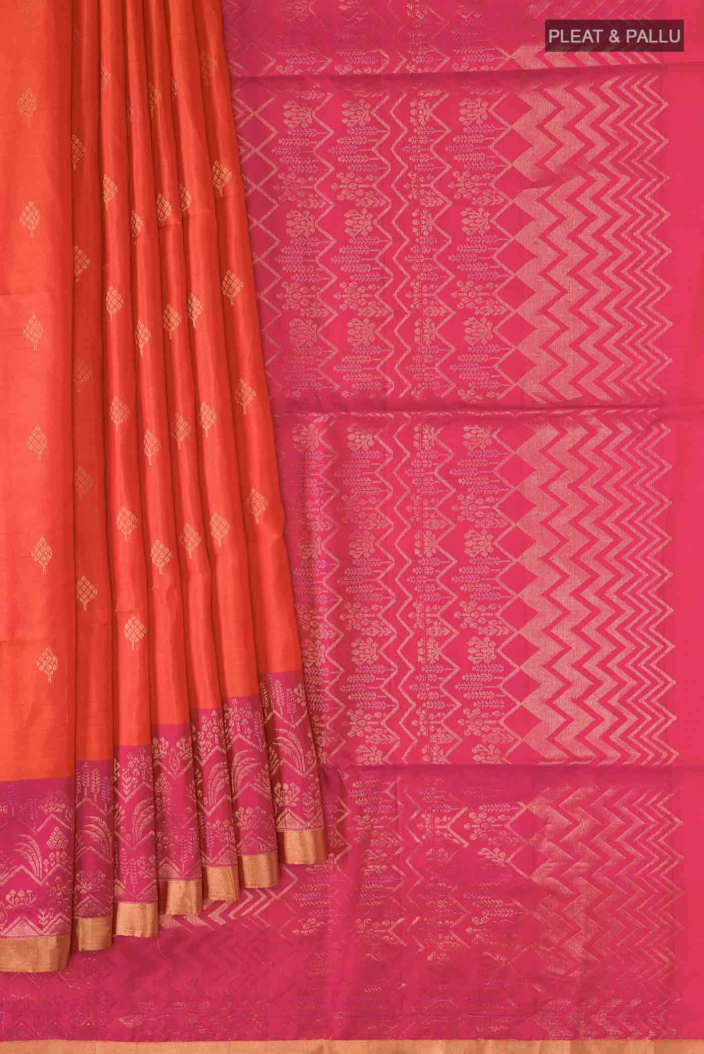 pleats pallu
