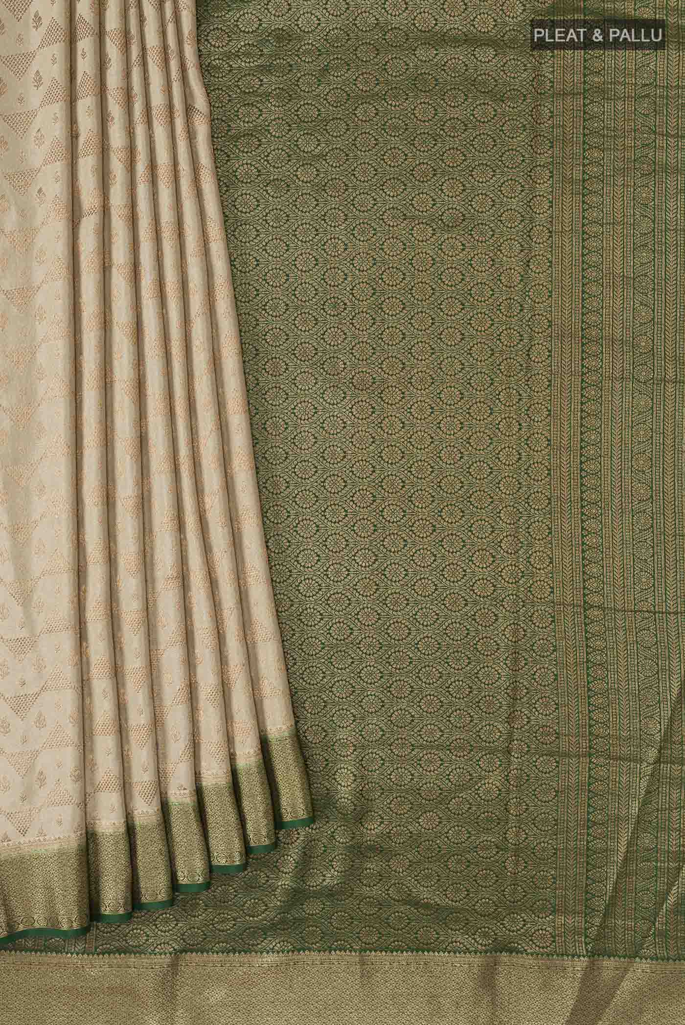 pleats pallu