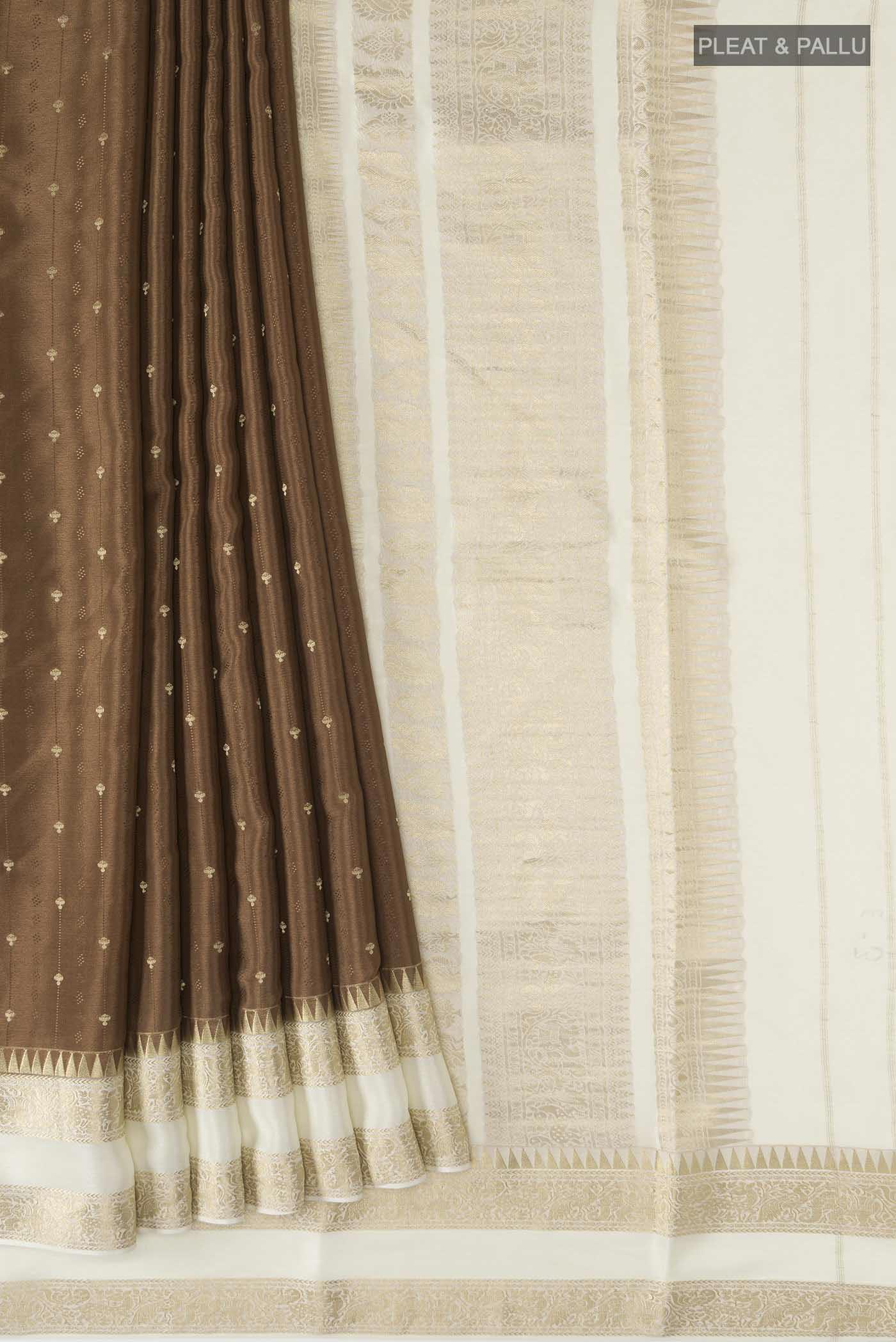 pleats pallu