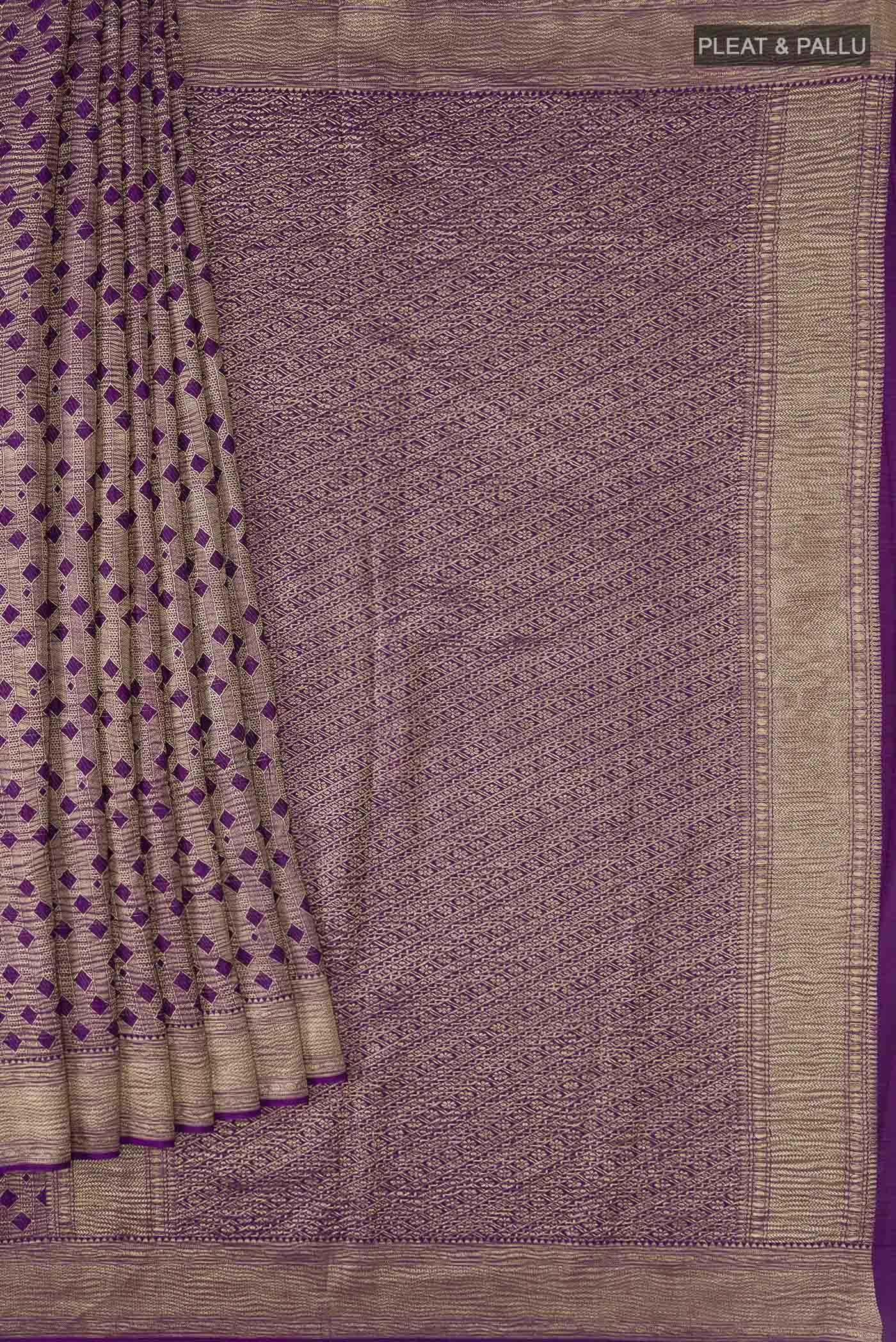 pleats pallu