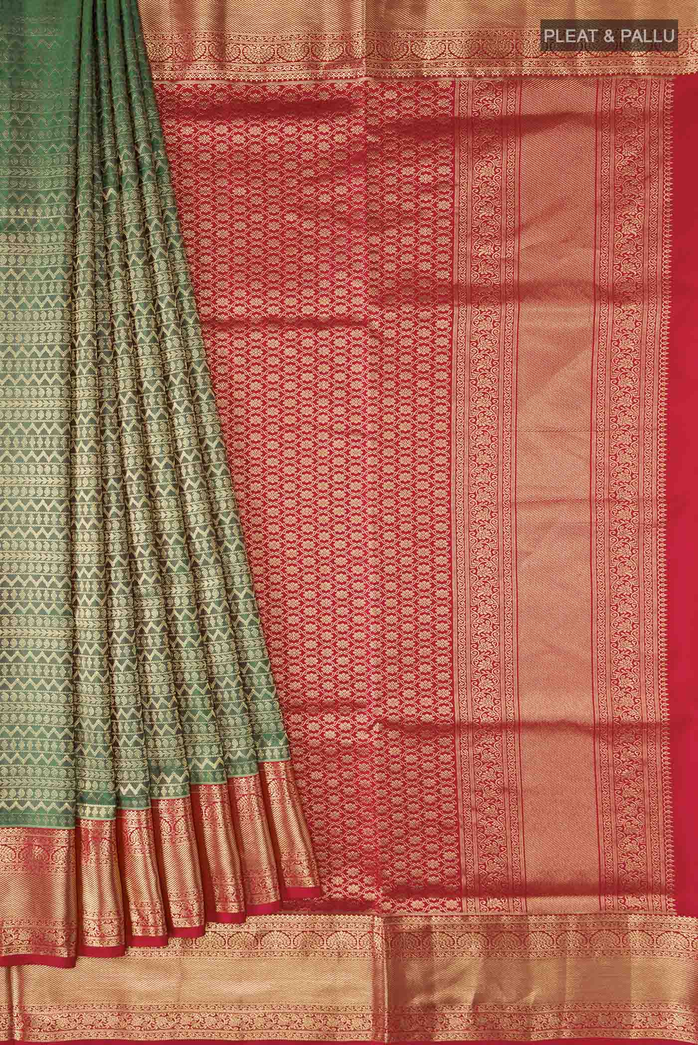 pleats pallu
