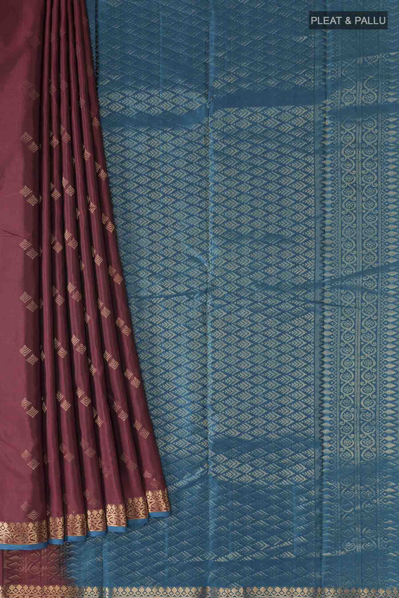 pleats pallu