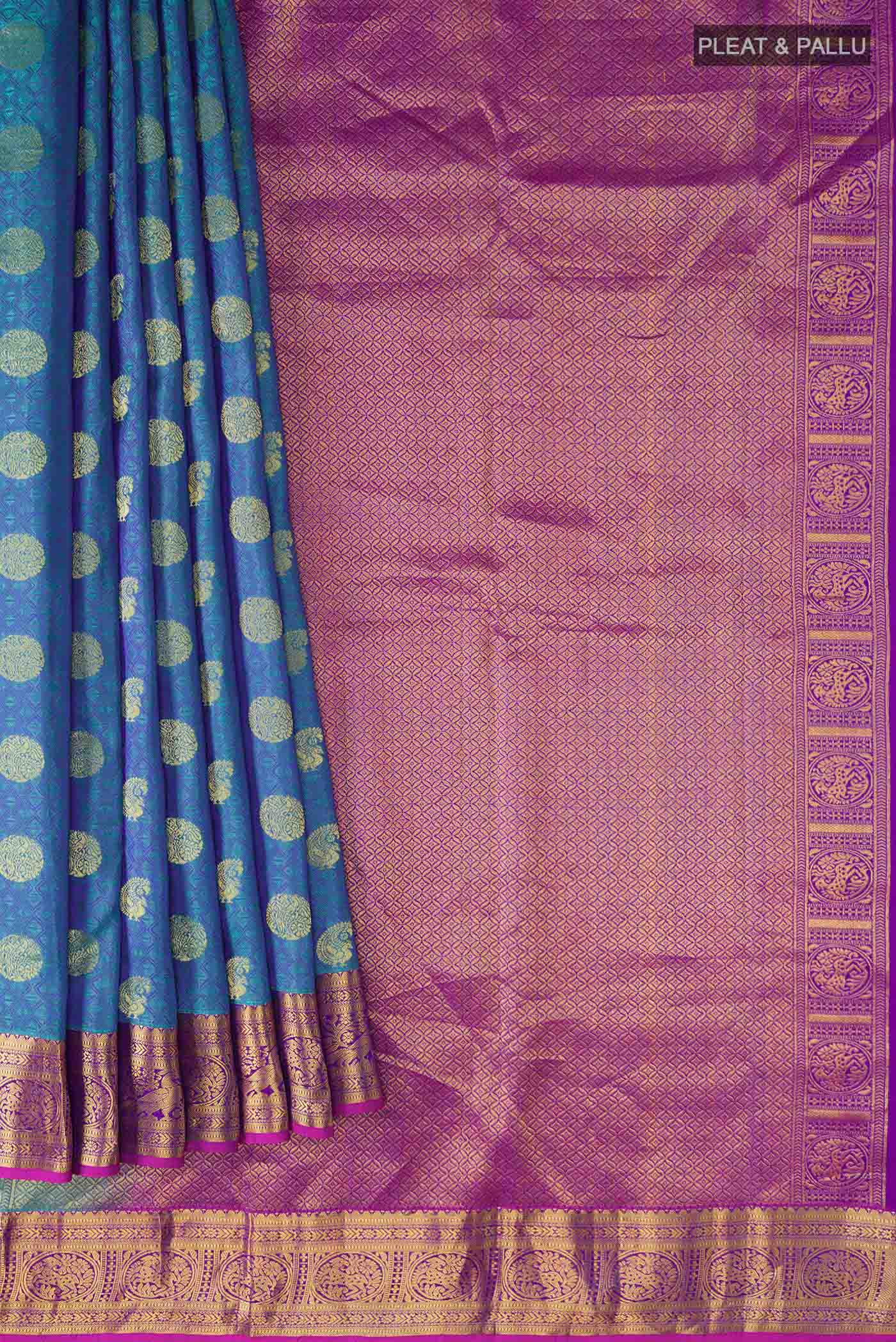 pleats pallu