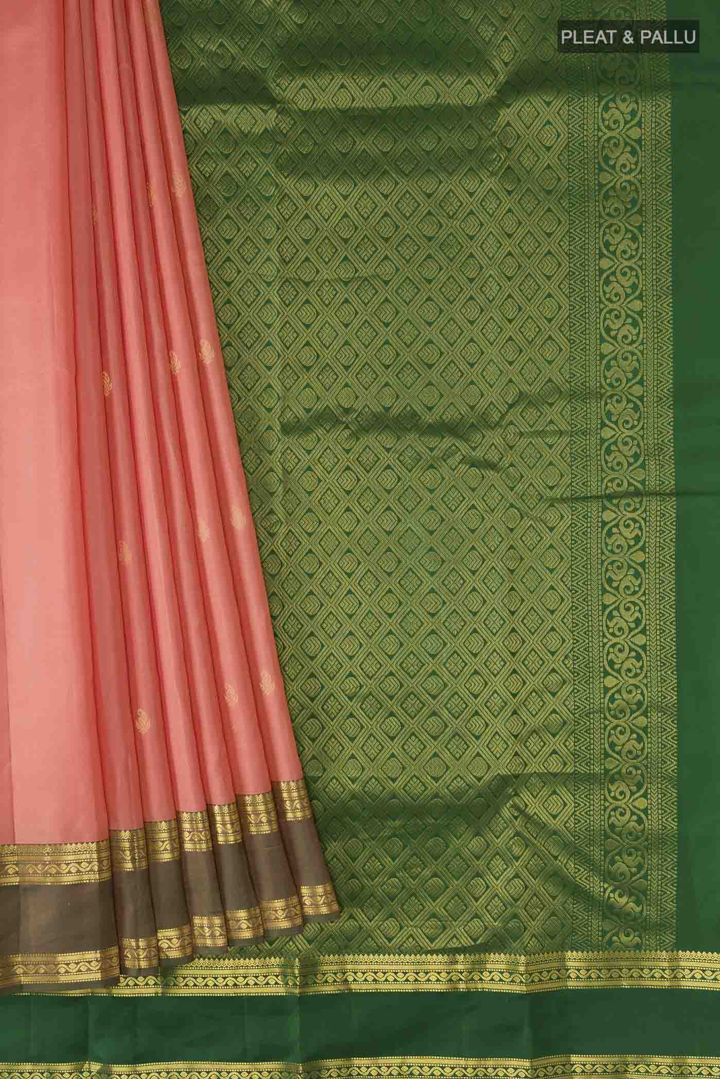 pleats pallu