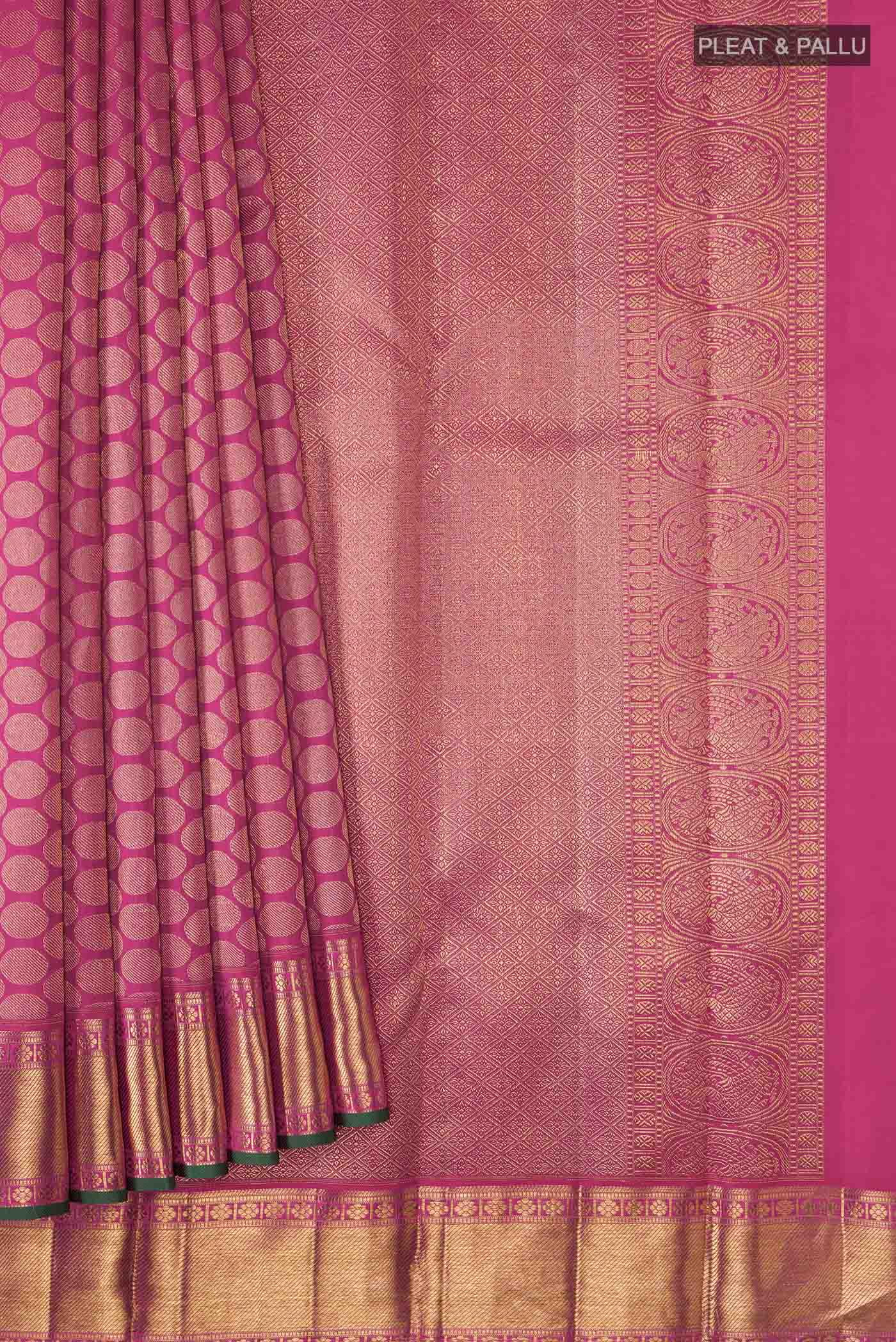 pleats pallu