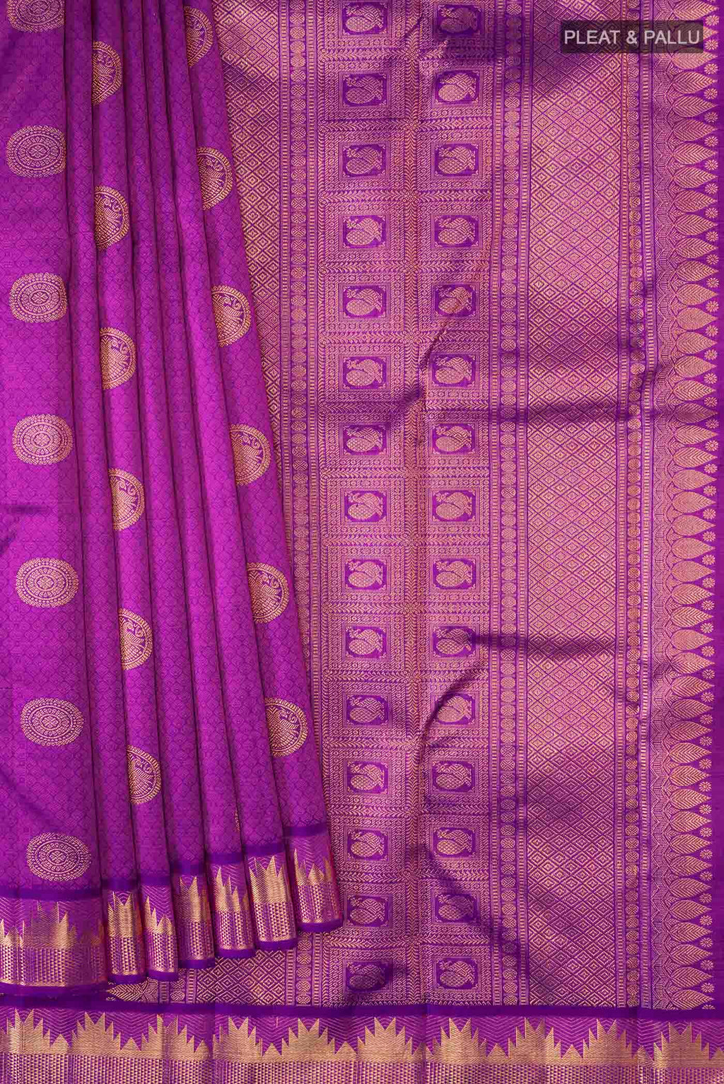 pleats pallu