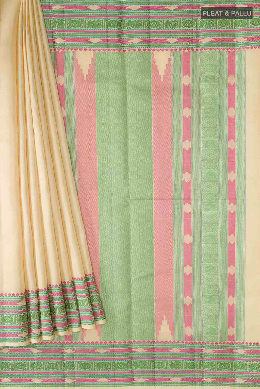 pleats pallu