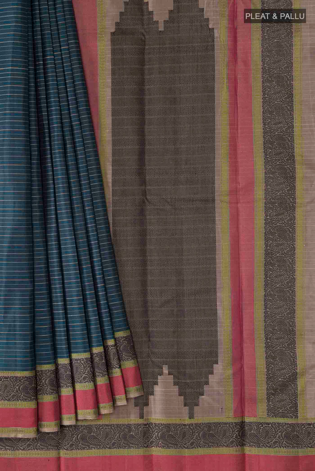 pleats pallu