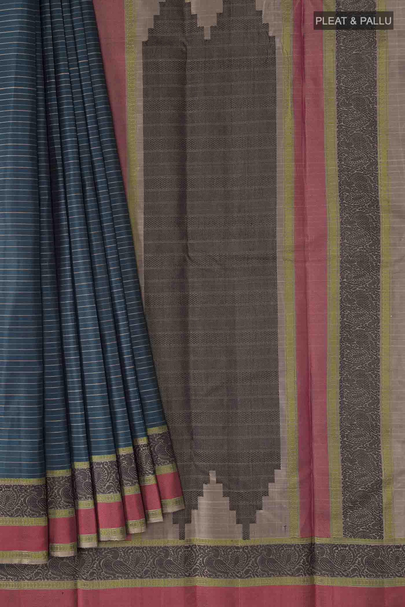 pleats pallu
