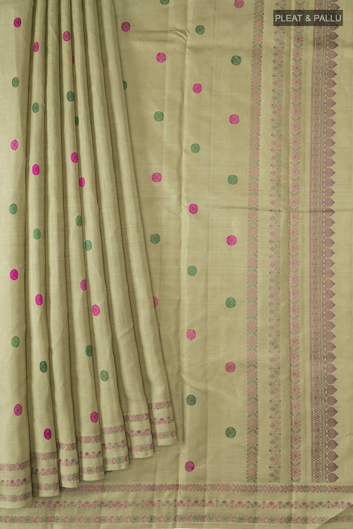 pleats pallu